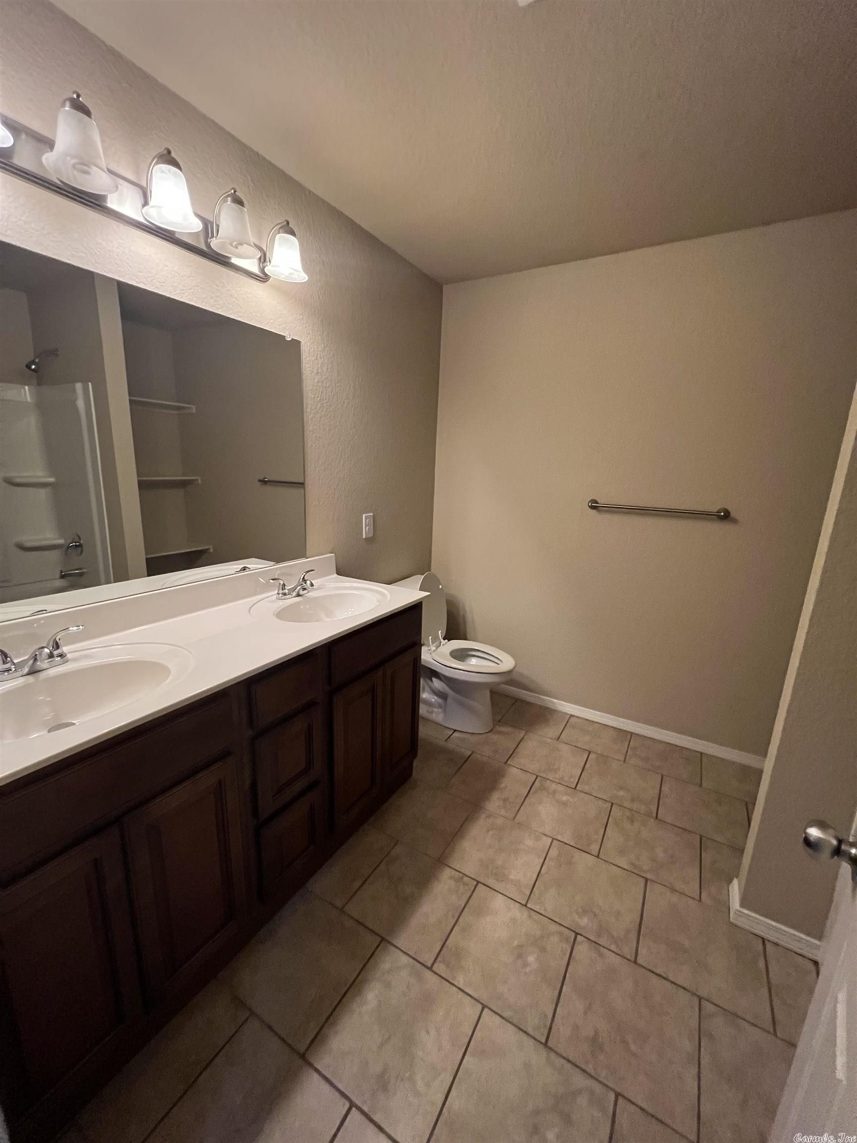 Oak Glenn - Residential Lease