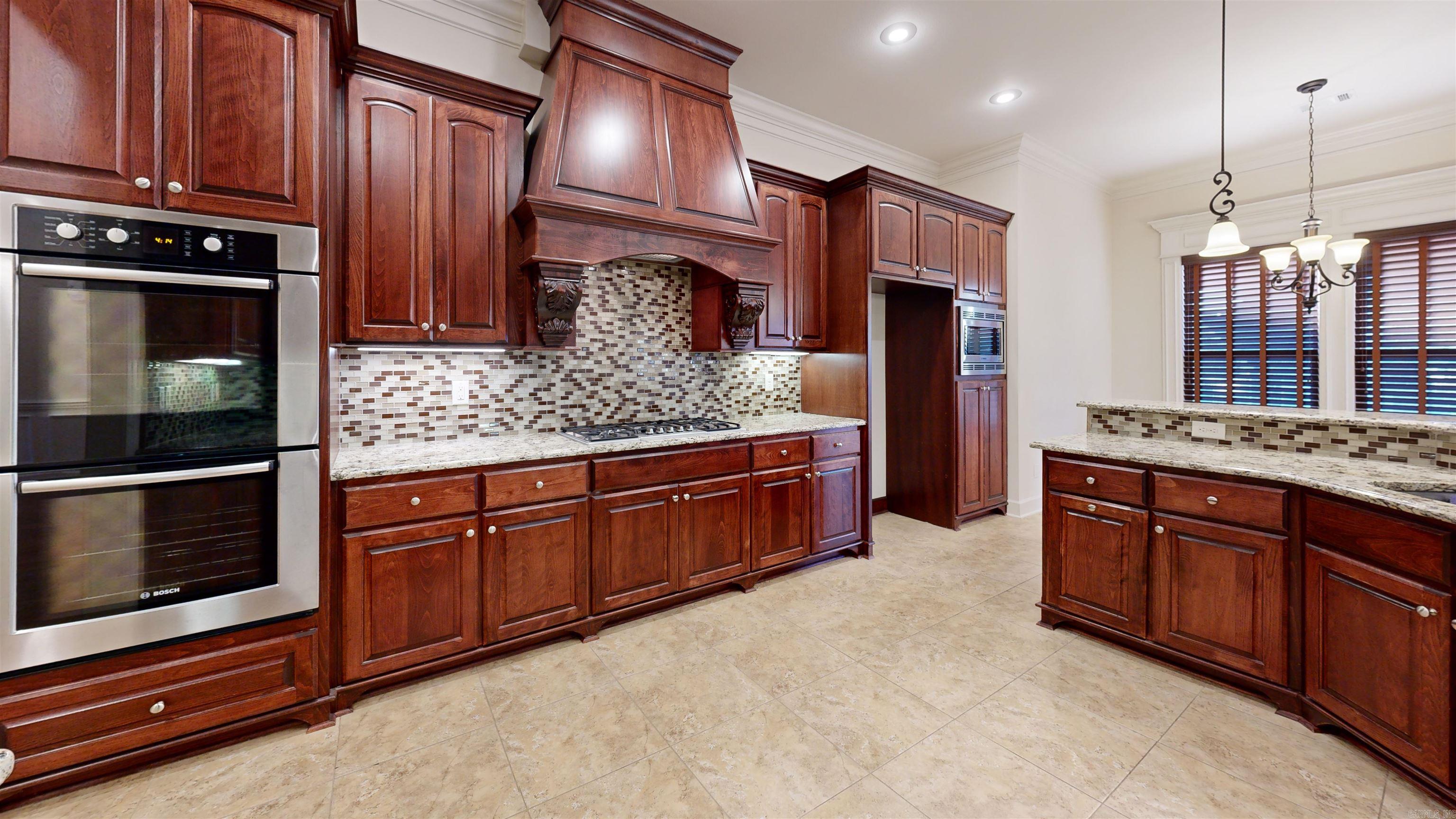 CHENAL VALLEY "TOURNAY CIRCLE" - Residential