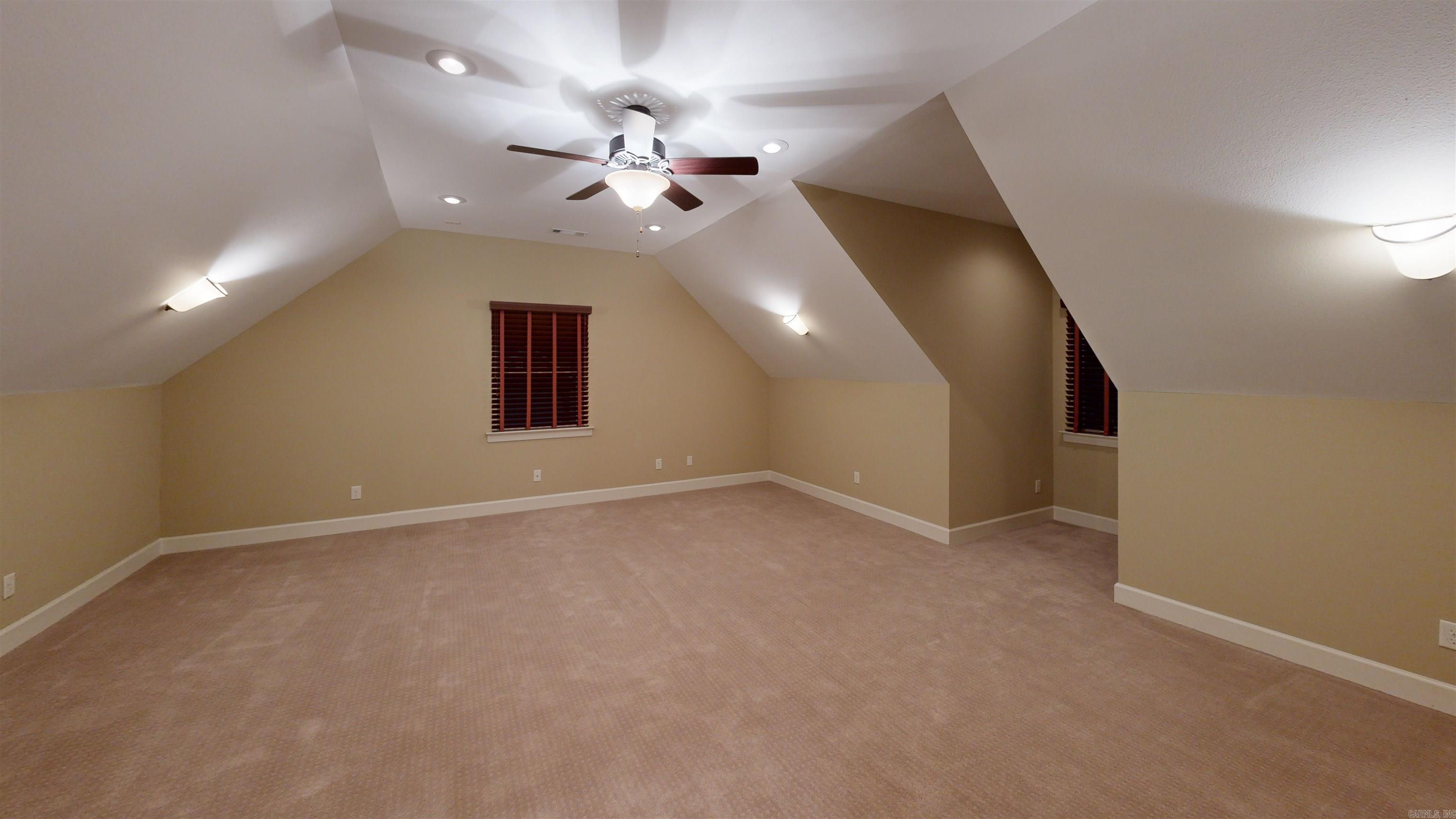 CHENAL VALLEY "TOURNAY CIRCLE" - Residential