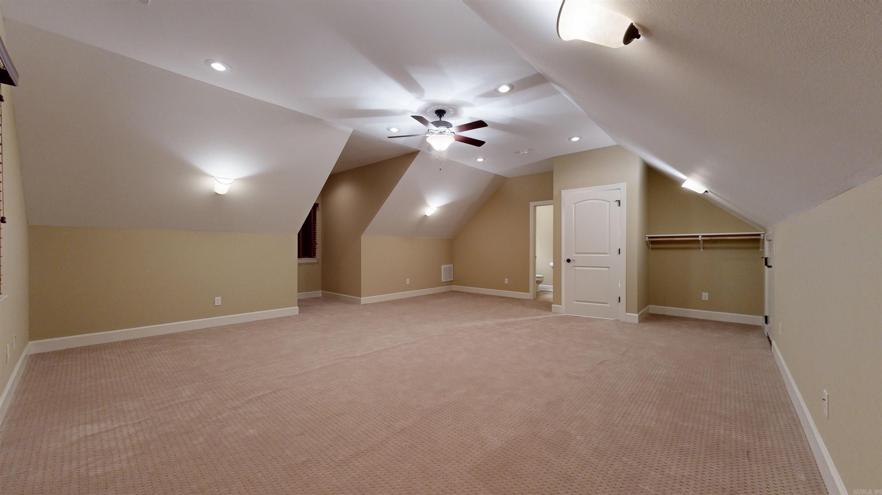 CHENAL VALLEY "TOURNAY CIRCLE" - Residential