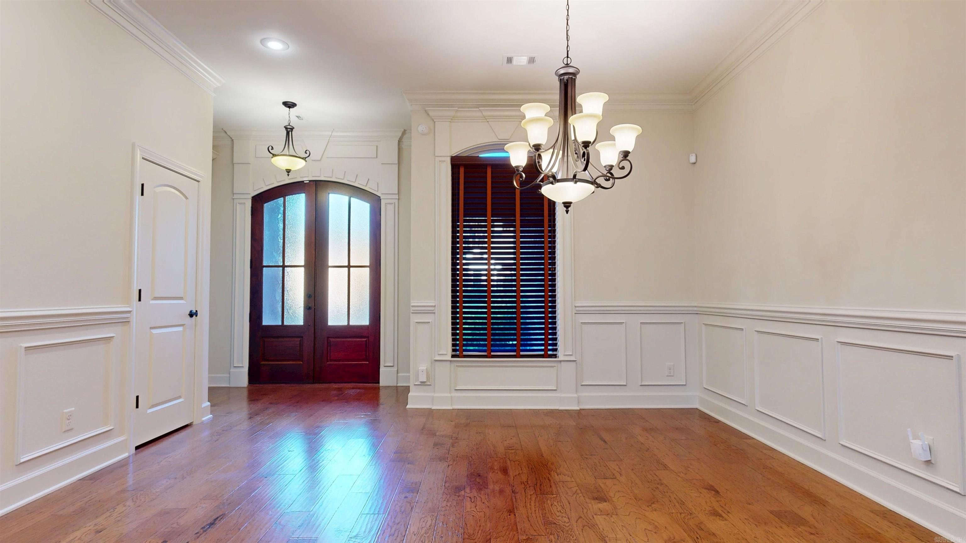 CHENAL VALLEY "TOURNAY CIRCLE" - Residential