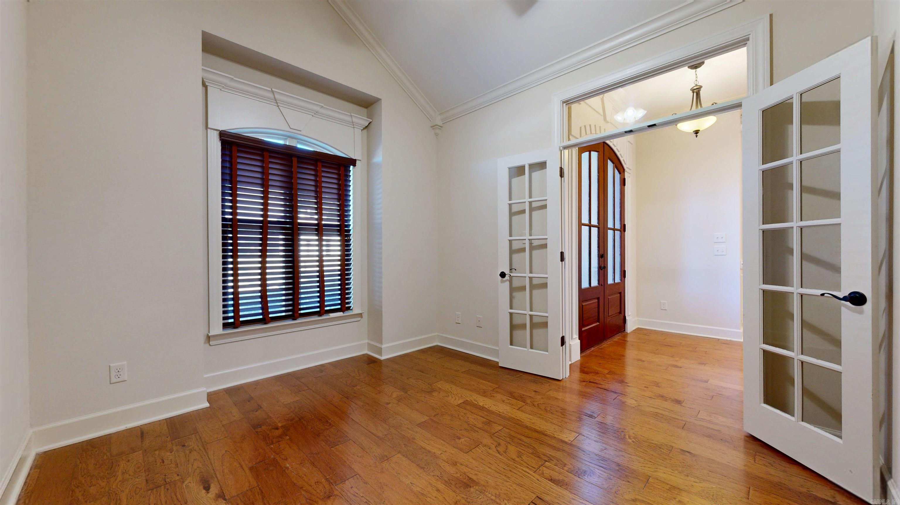 CHENAL VALLEY "TOURNAY CIRCLE" - Residential