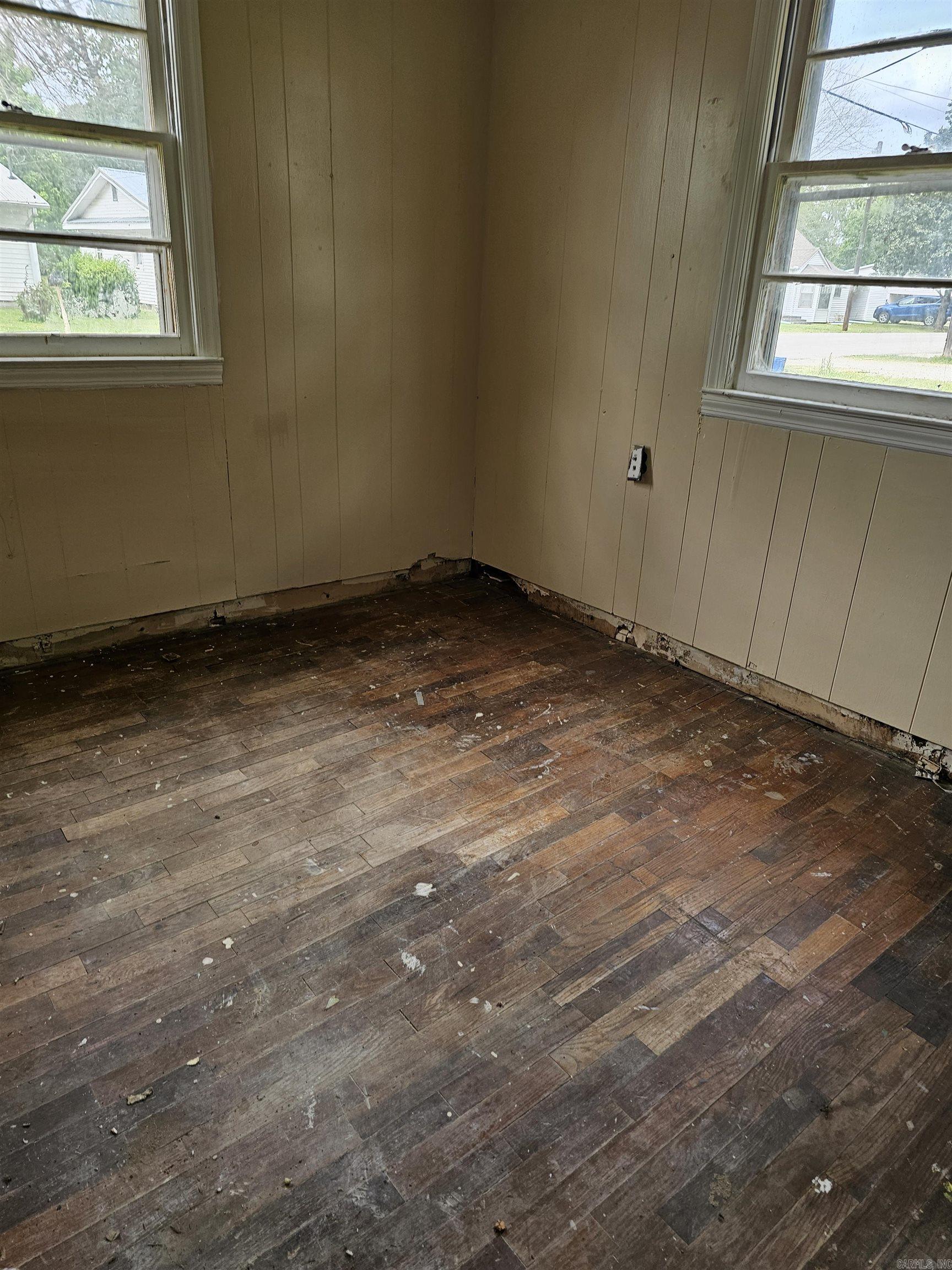 CASTLEBERRY - Residential