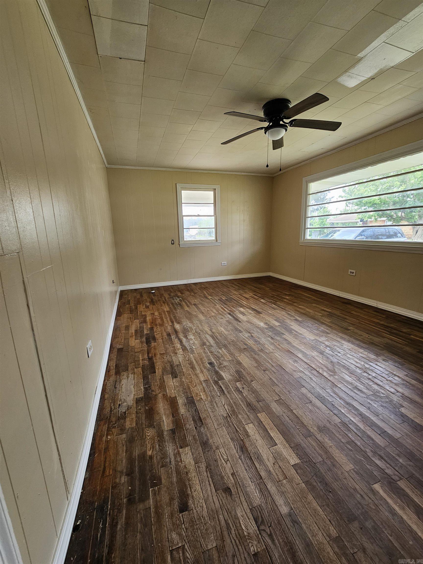 CASTLEBERRY - Residential