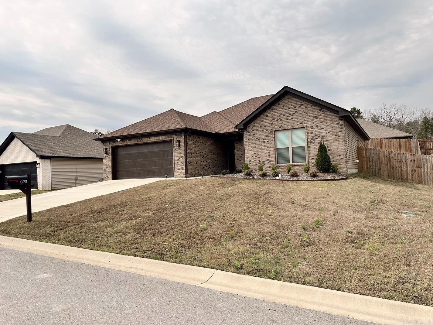 HERITAGE HEIGHTS - Residential