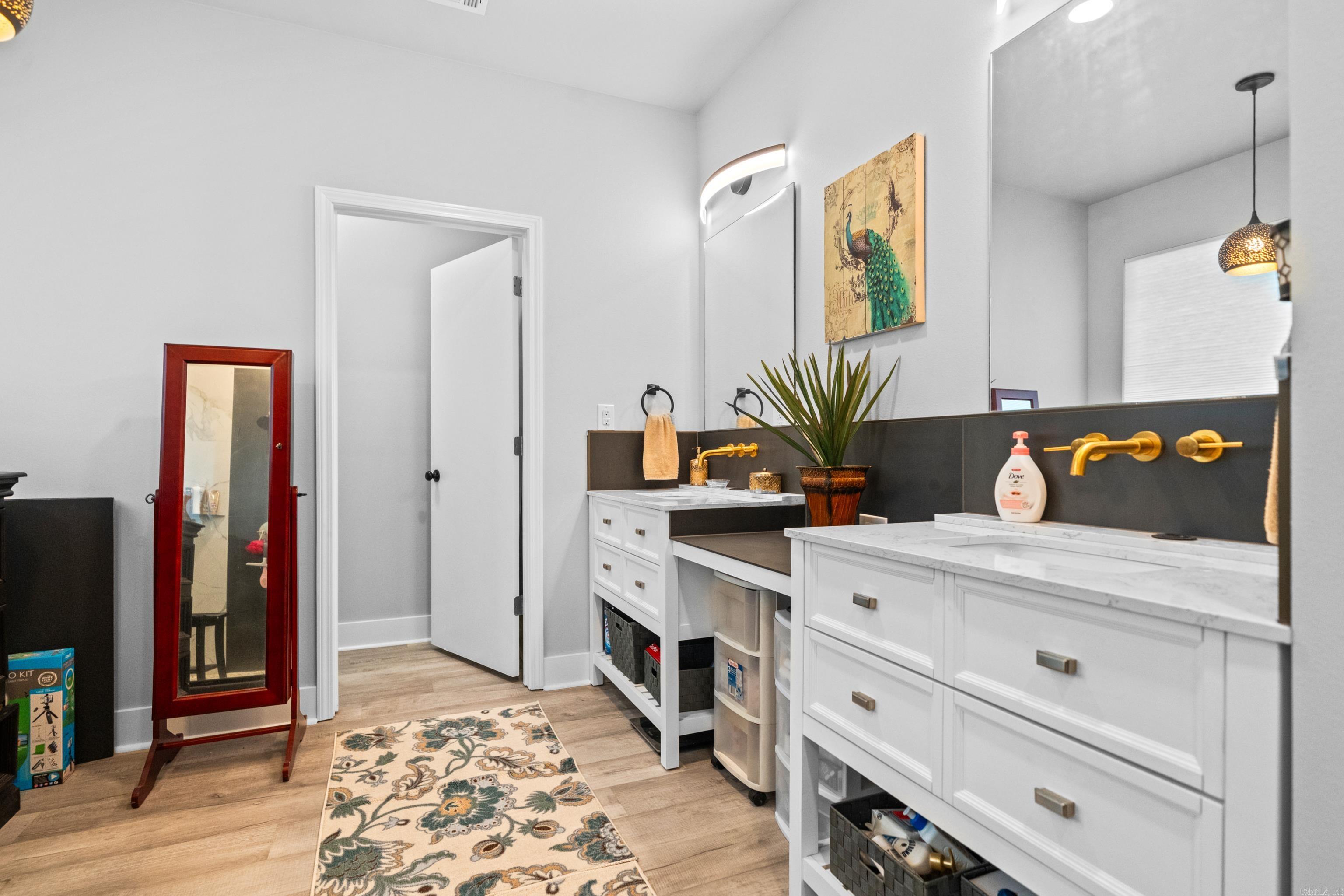 Ridgewood Place - Residential