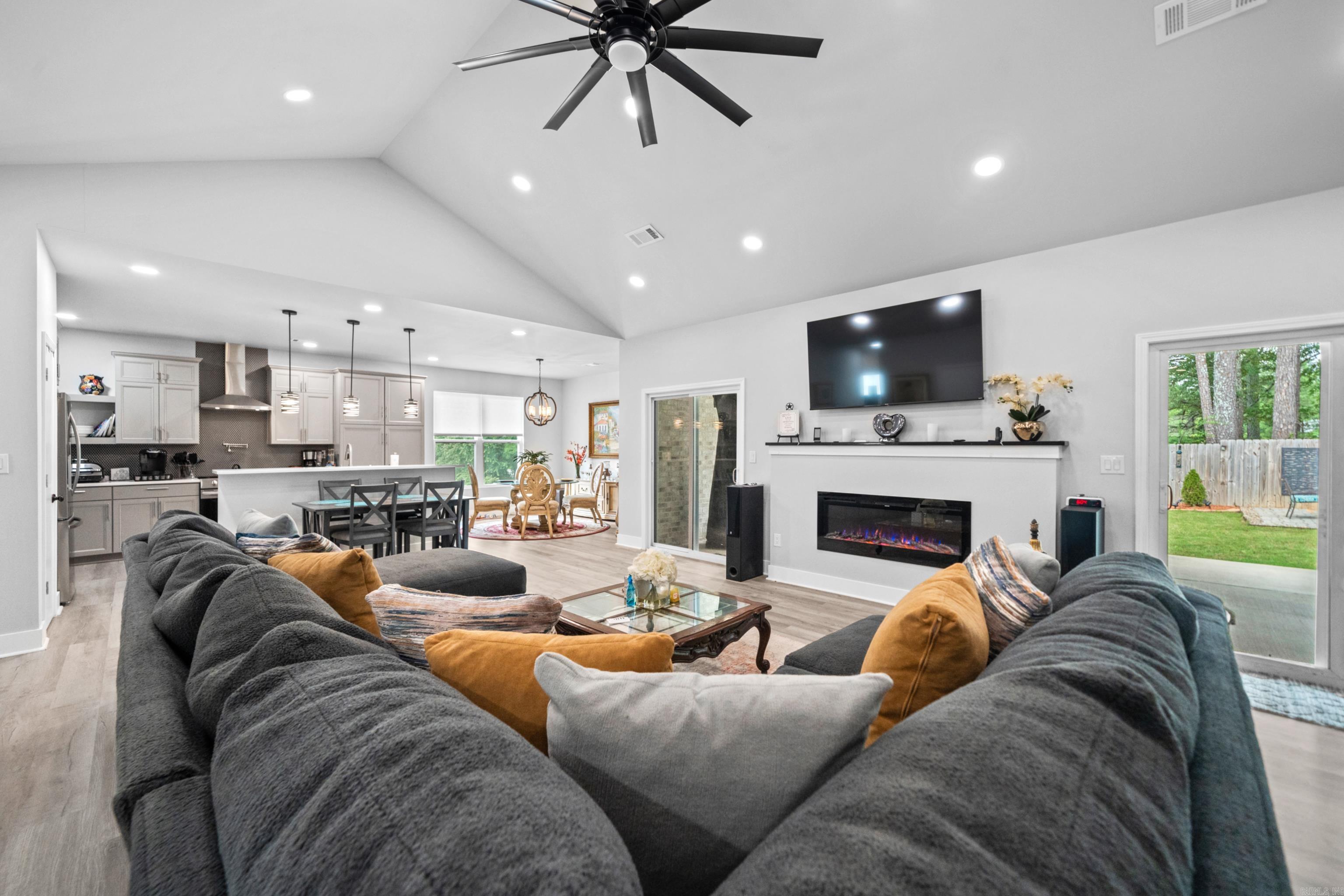 Ridgewood Place - Residential