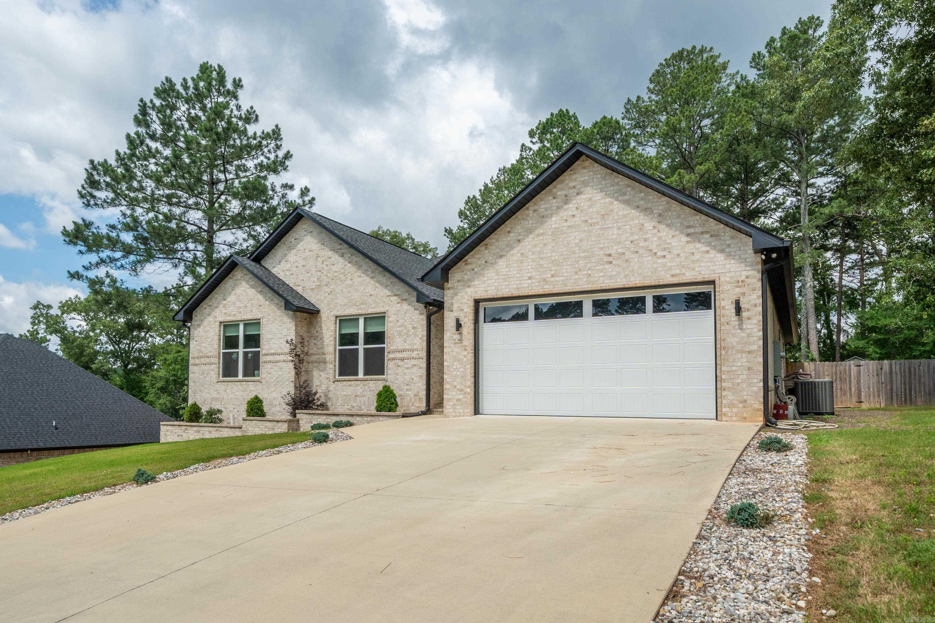 Ridgewood Place - Residential