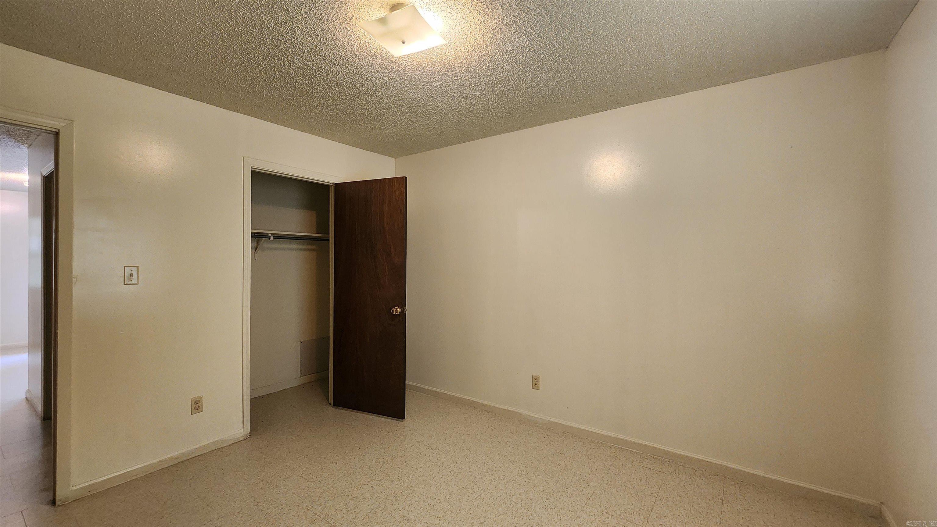 Metes & Bounds - Residential Income