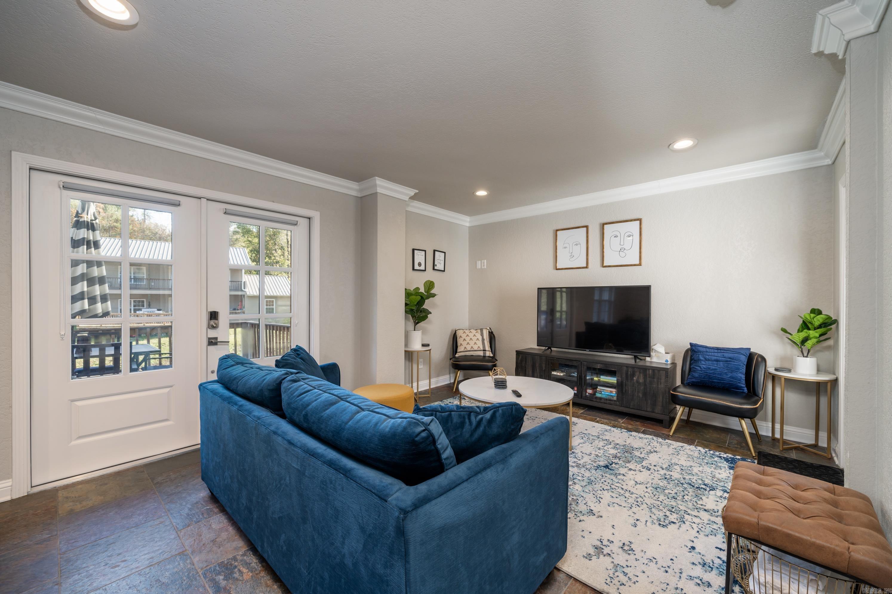 Houser-Bandy - Residential Income