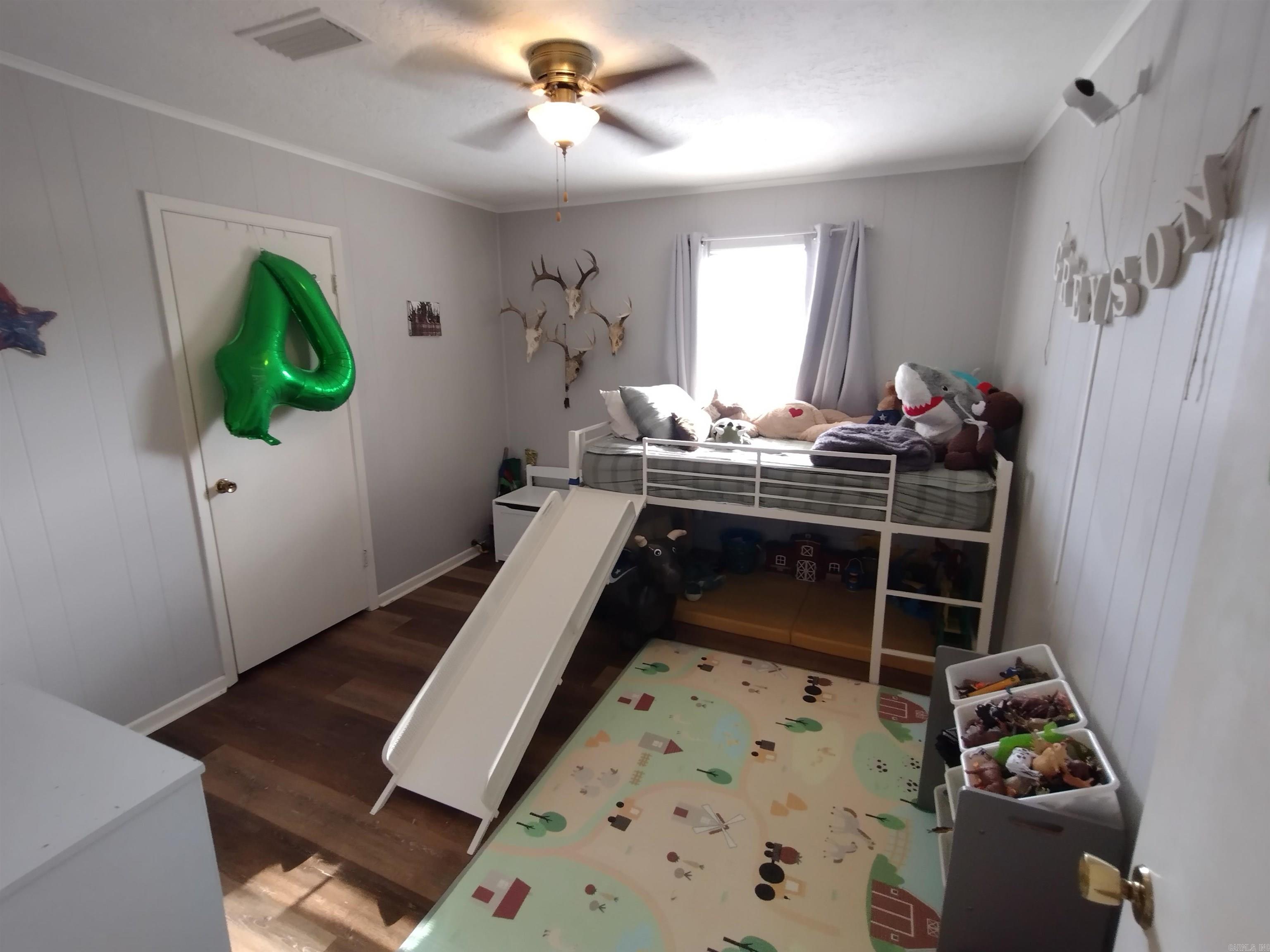 BEUTLER ACRES - Residential