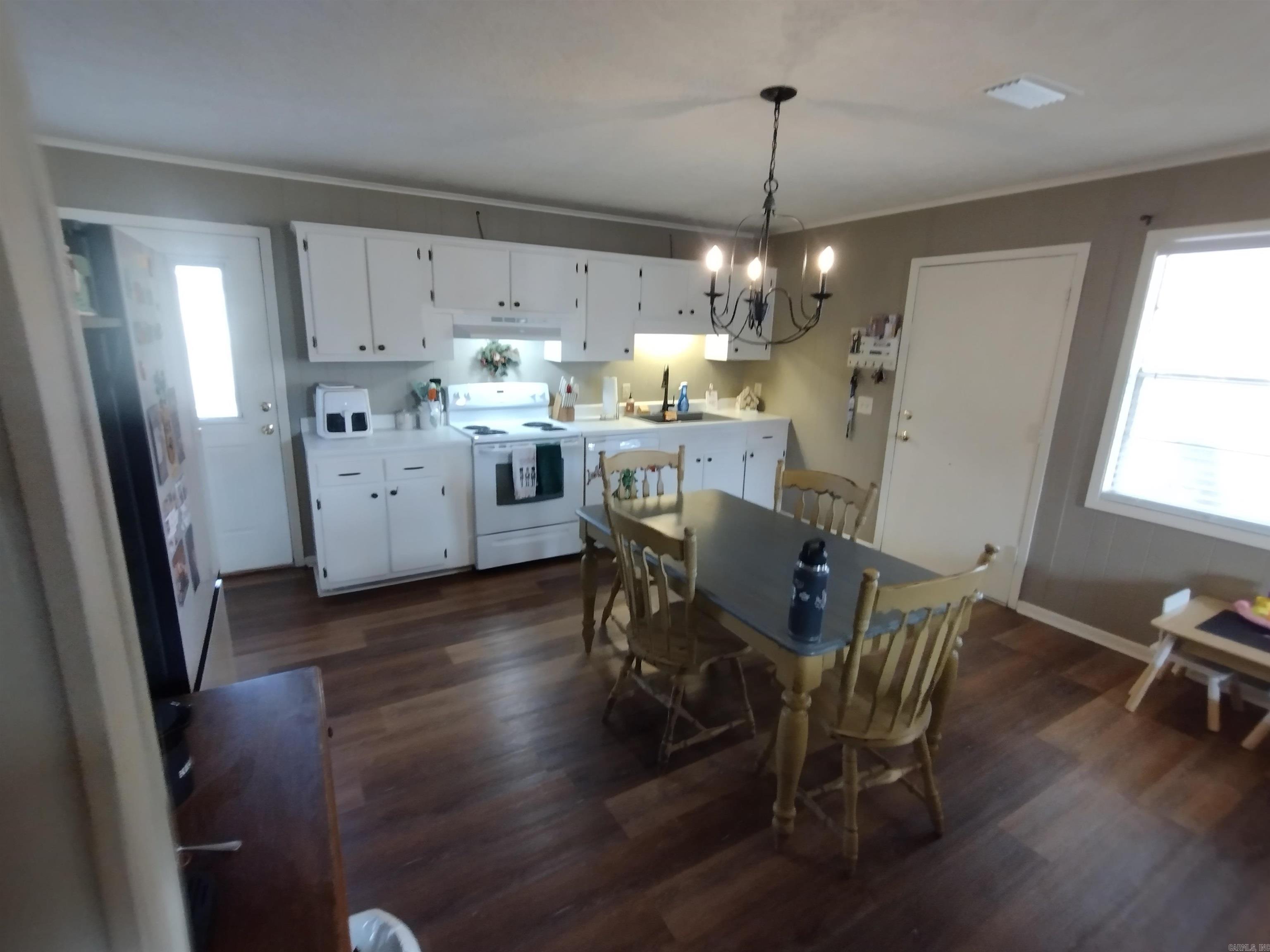 BEUTLER ACRES - Residential