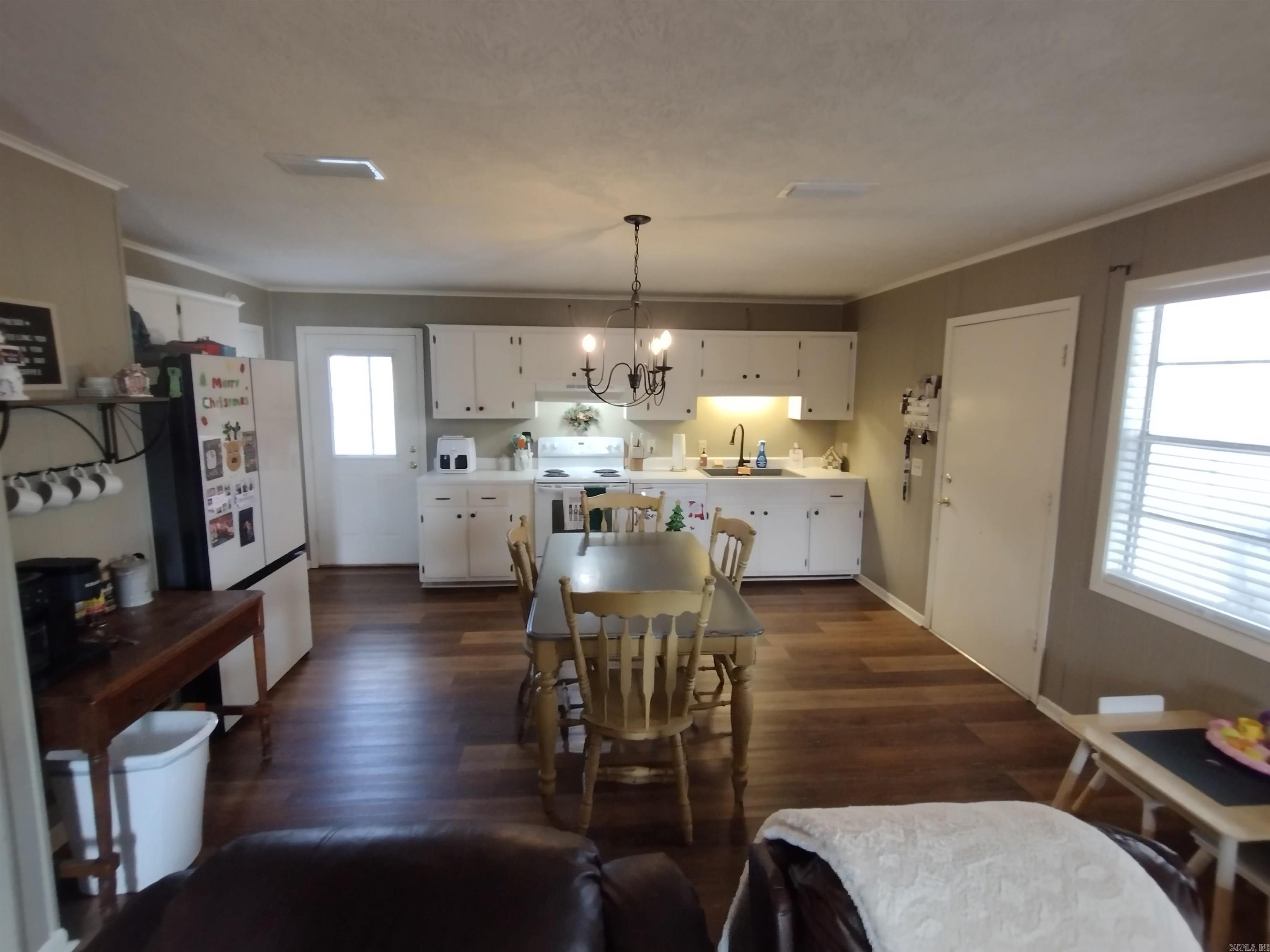 BEUTLER ACRES - Residential