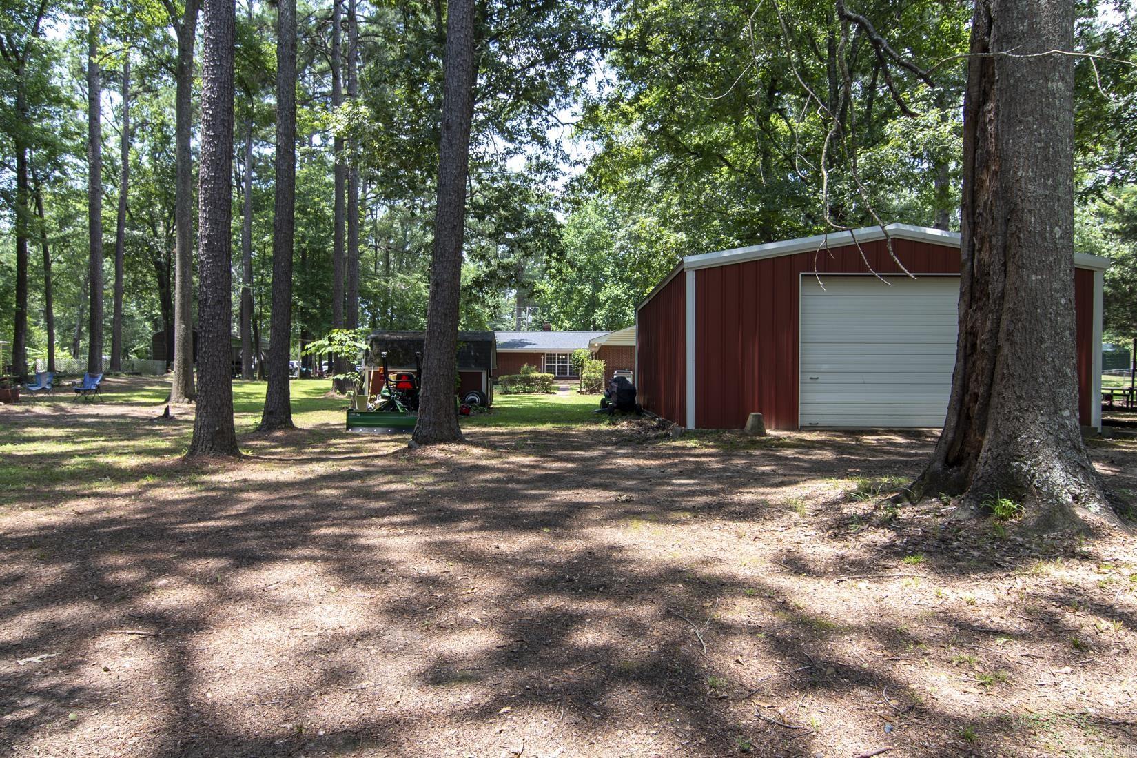 PINE MANOR SUB DIV - Residential