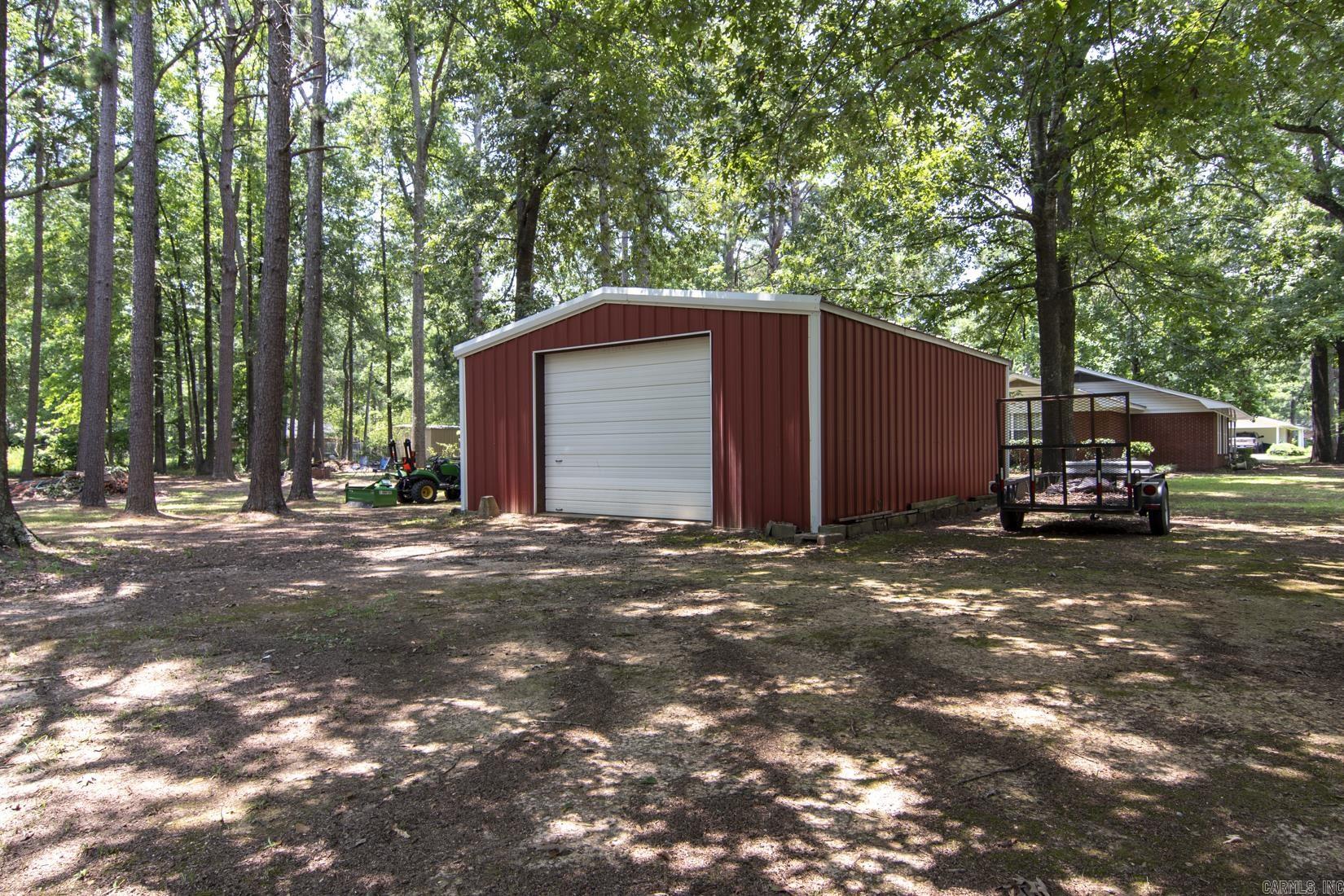 PINE MANOR SUB DIV - Residential