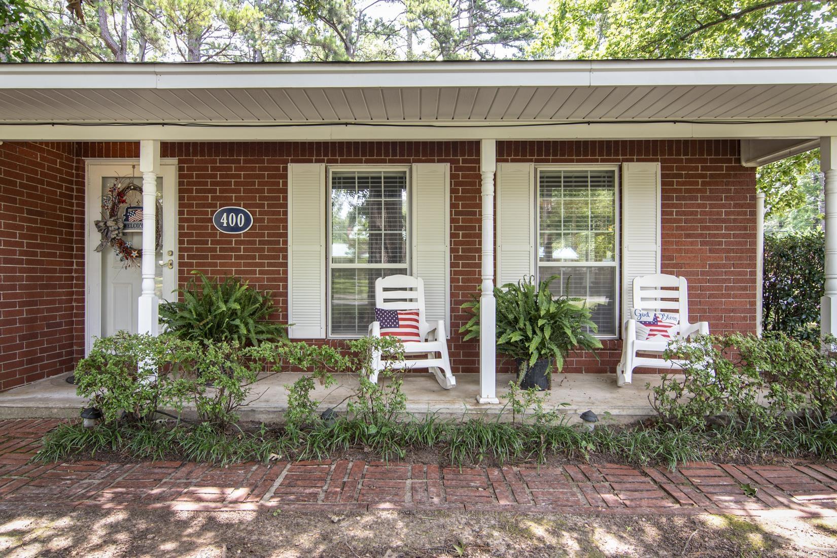 PINE MANOR SUB DIV - Residential