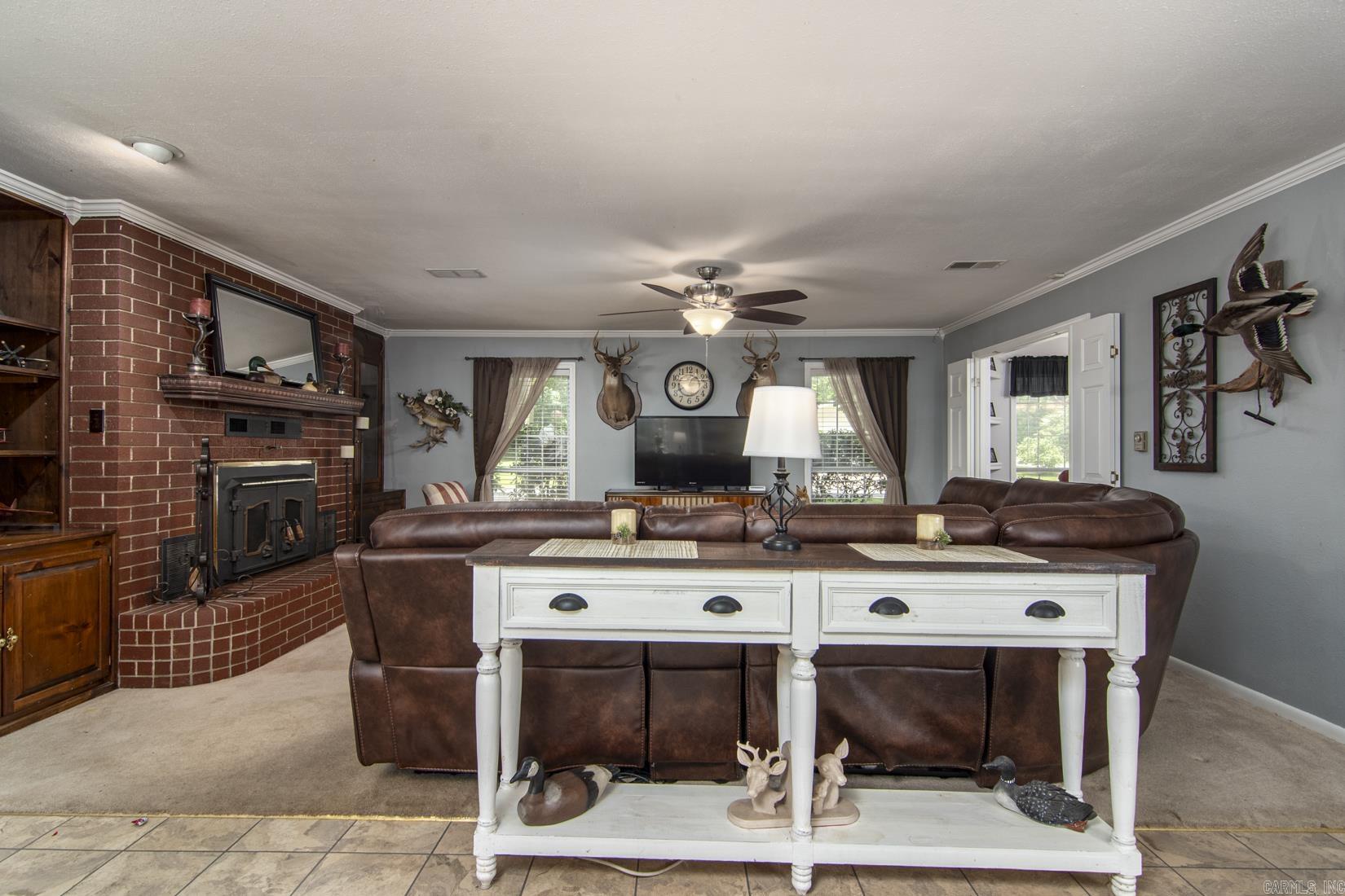 PINE MANOR SUB DIV - Residential