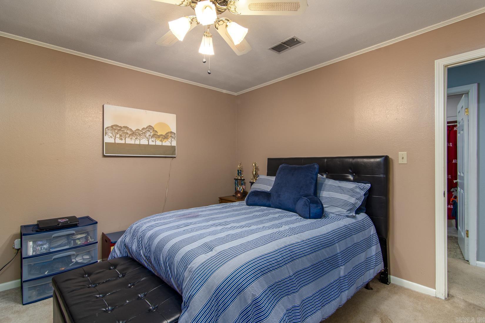 PINE MANOR SUB DIV - Residential