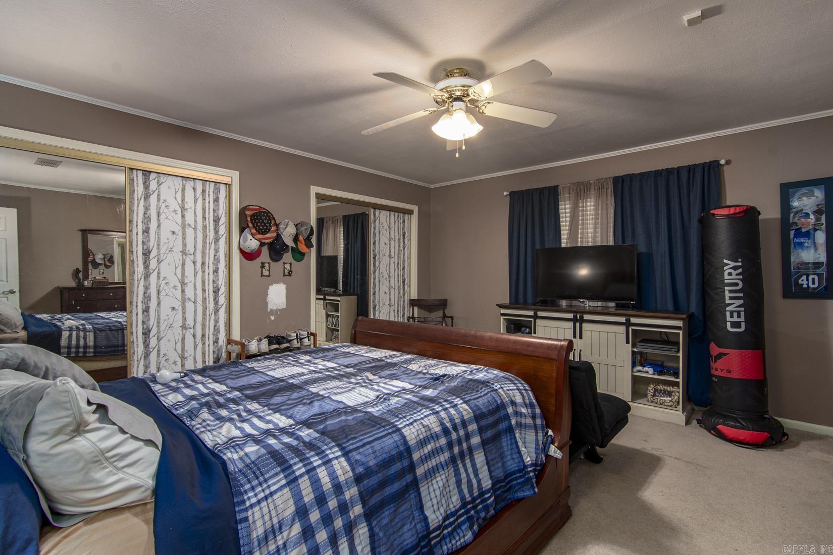 PINE MANOR SUB DIV - Residential