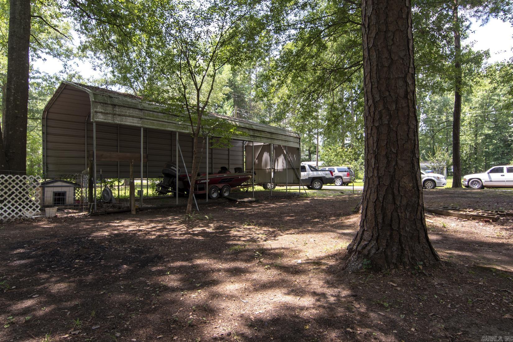 PINE MANOR SUB DIV - Residential