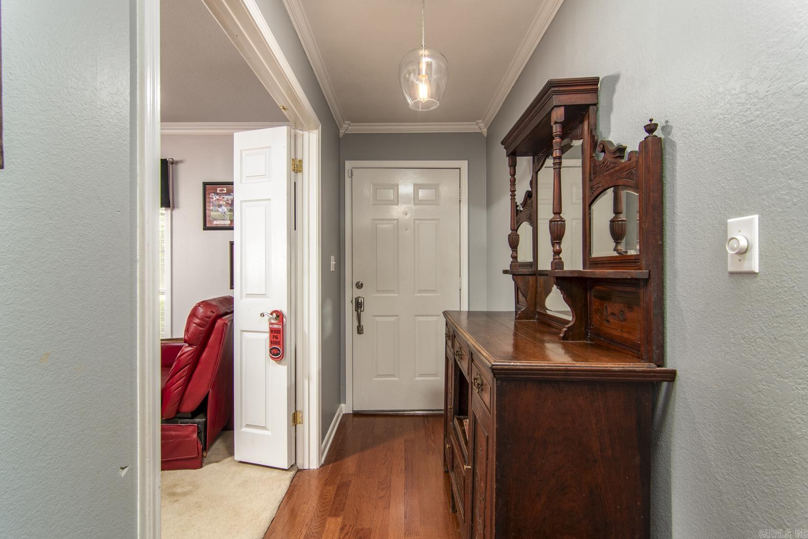 PINE MANOR SUB DIV - Residential