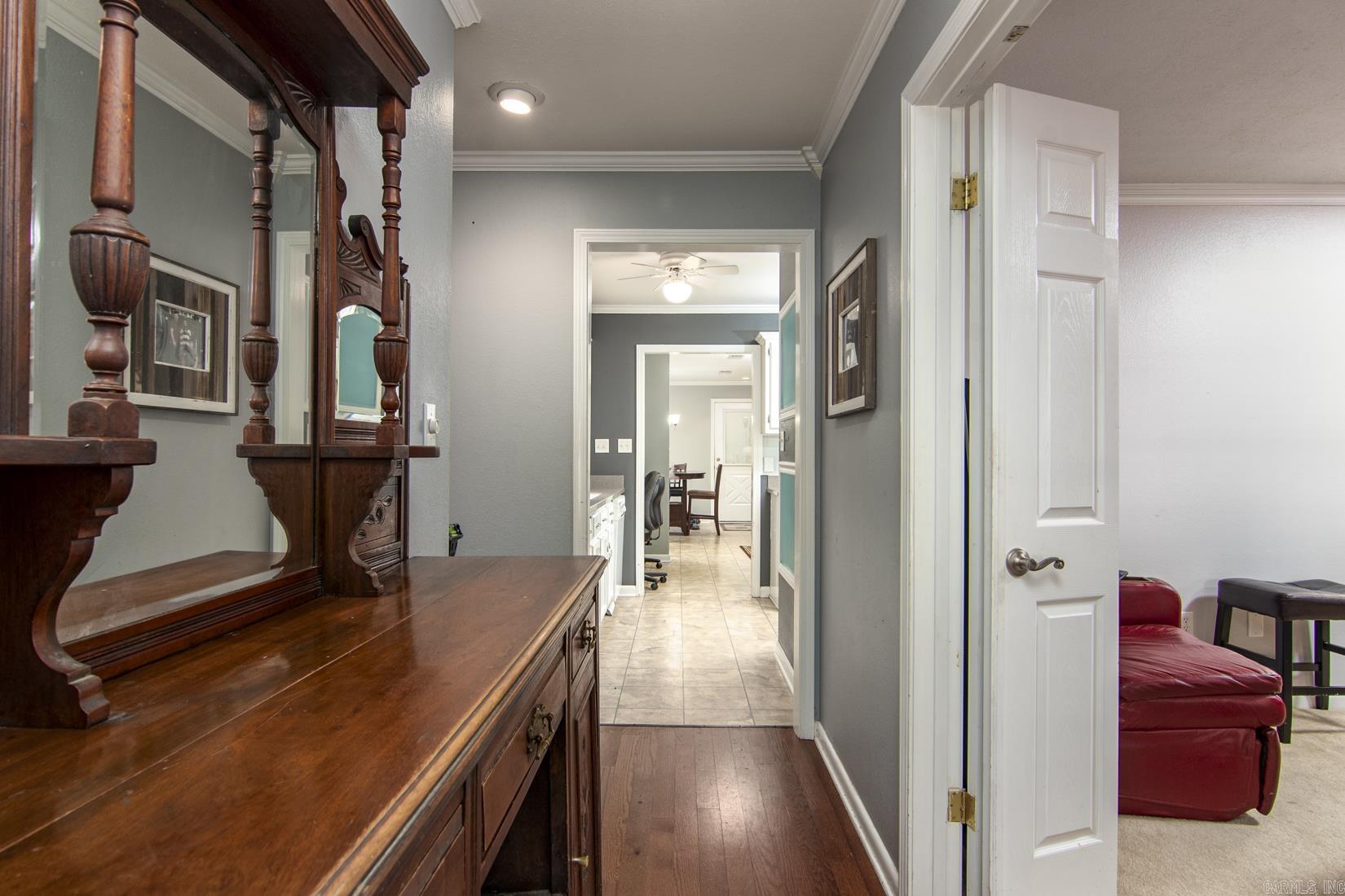 PINE MANOR SUB DIV - Residential