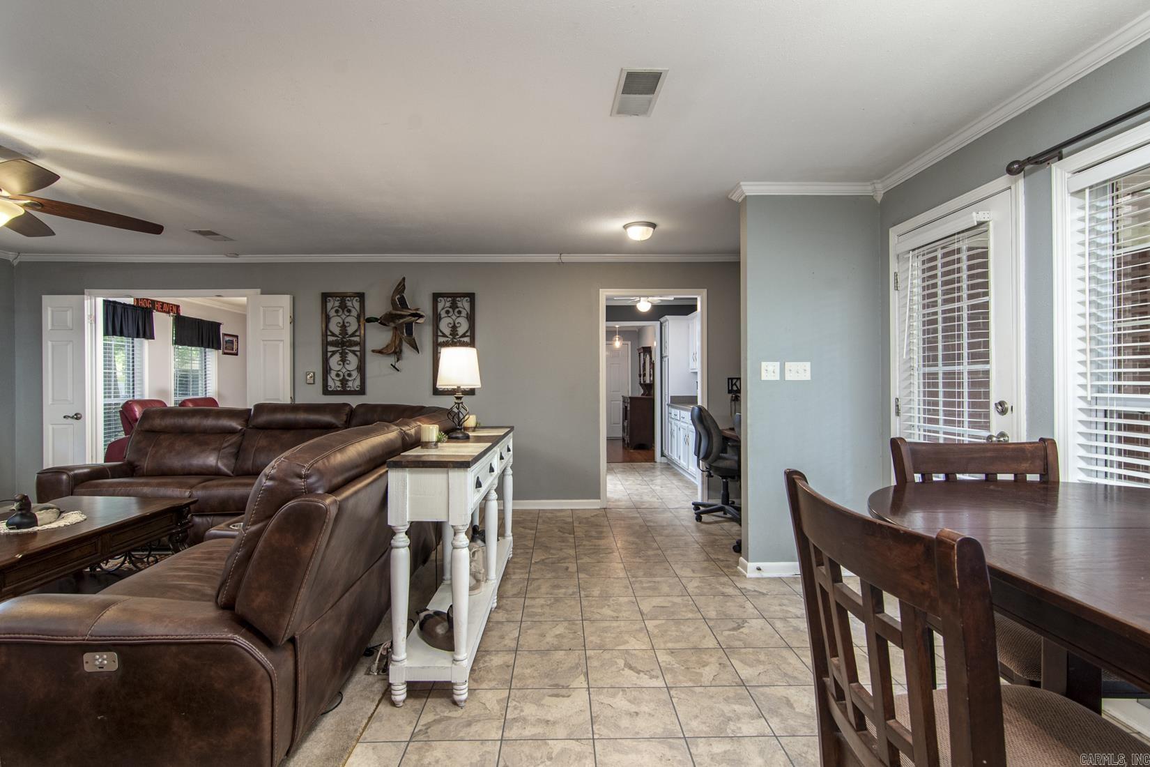 PINE MANOR SUB DIV - Residential