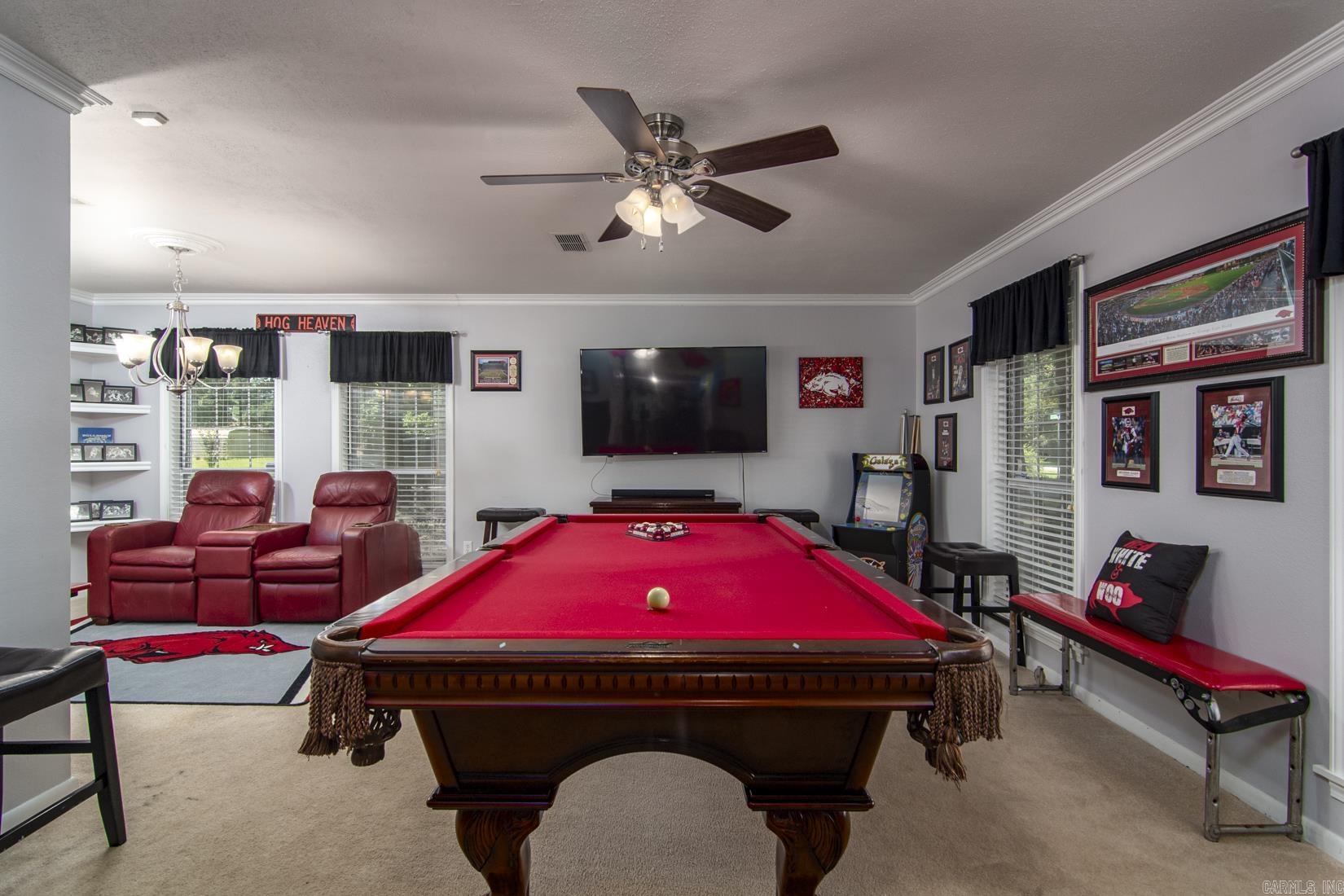 PINE MANOR SUB DIV - Residential