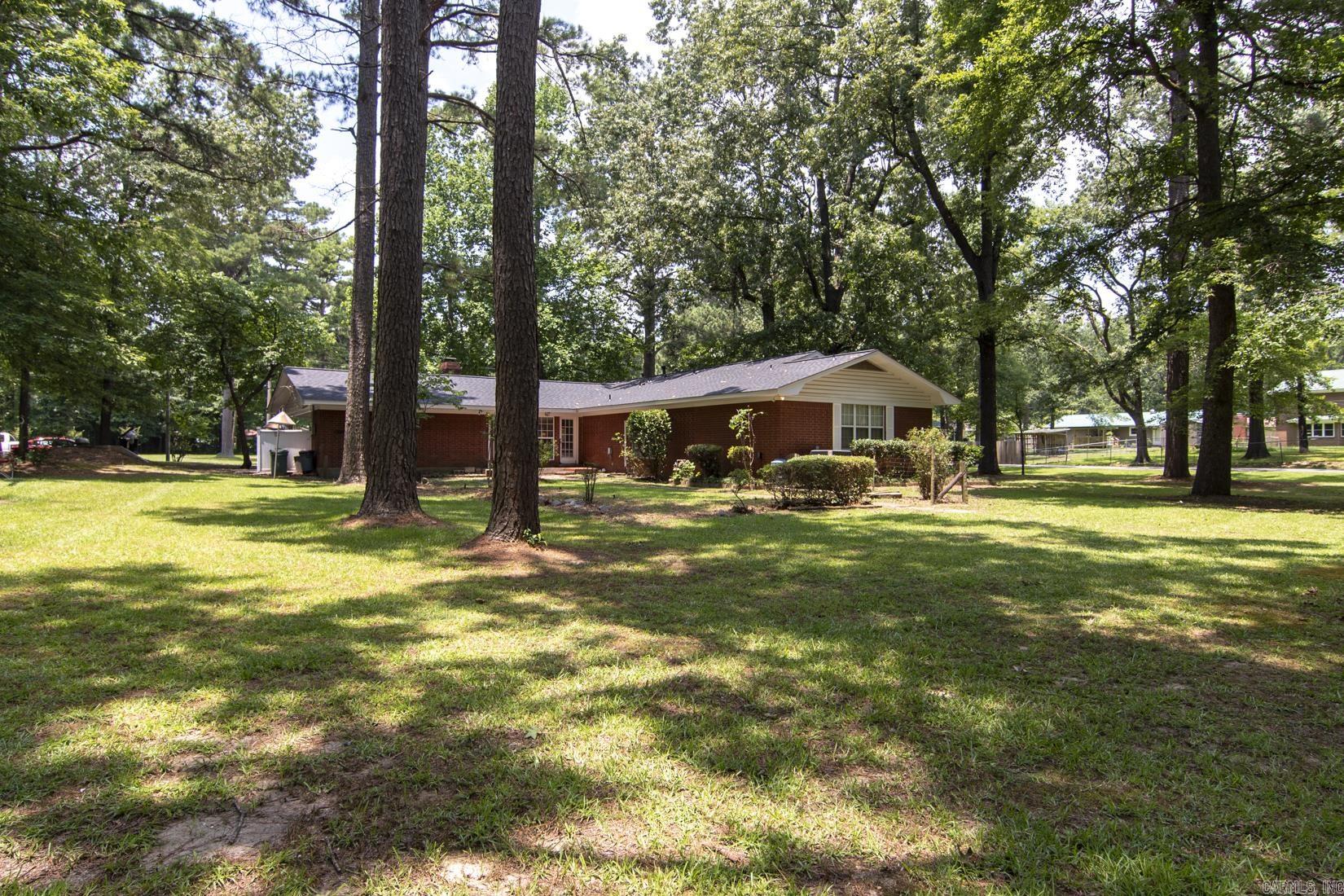 PINE MANOR SUB DIV - Residential