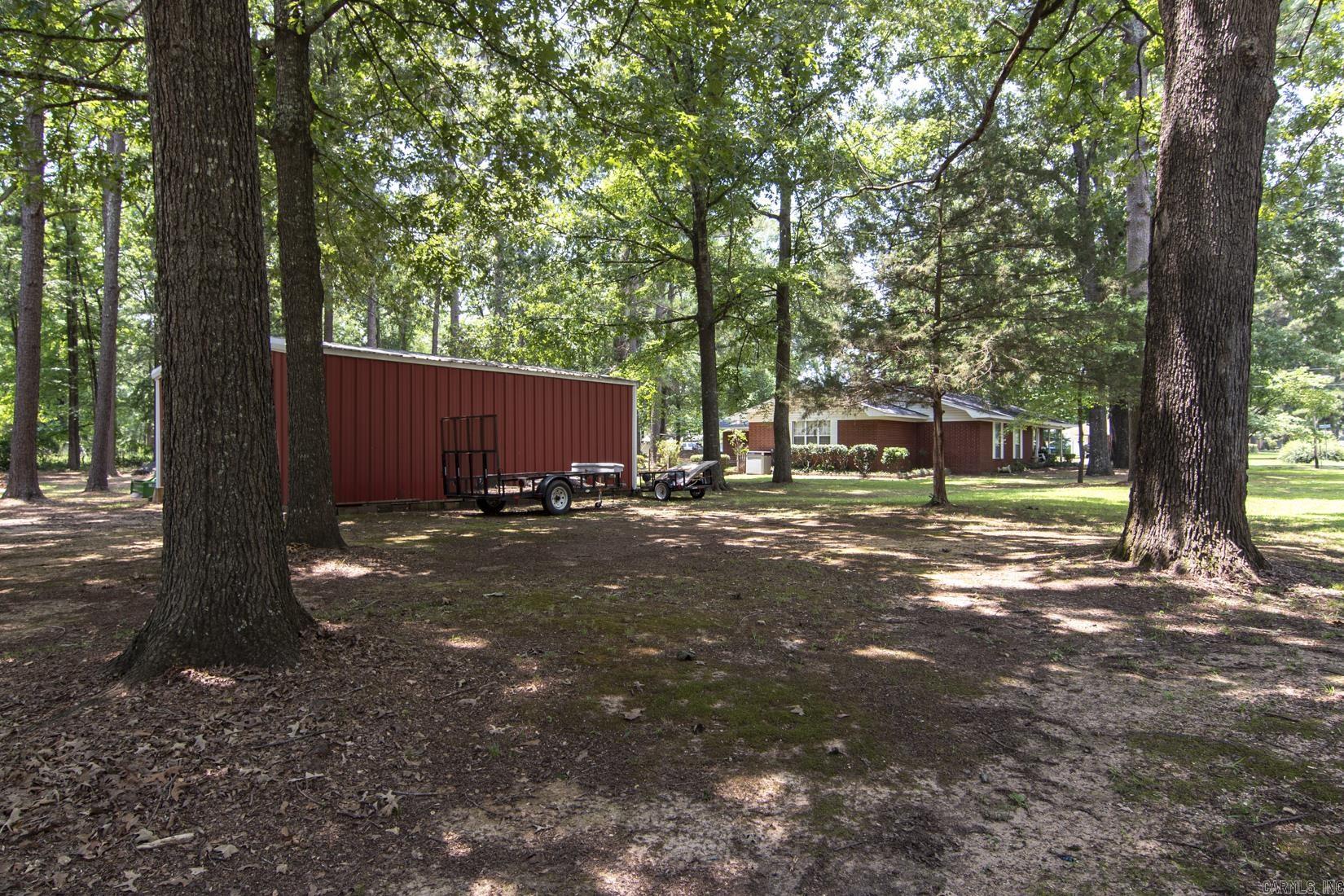 PINE MANOR SUB DIV - Residential