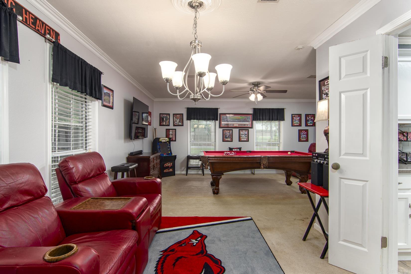 PINE MANOR SUB DIV - Residential