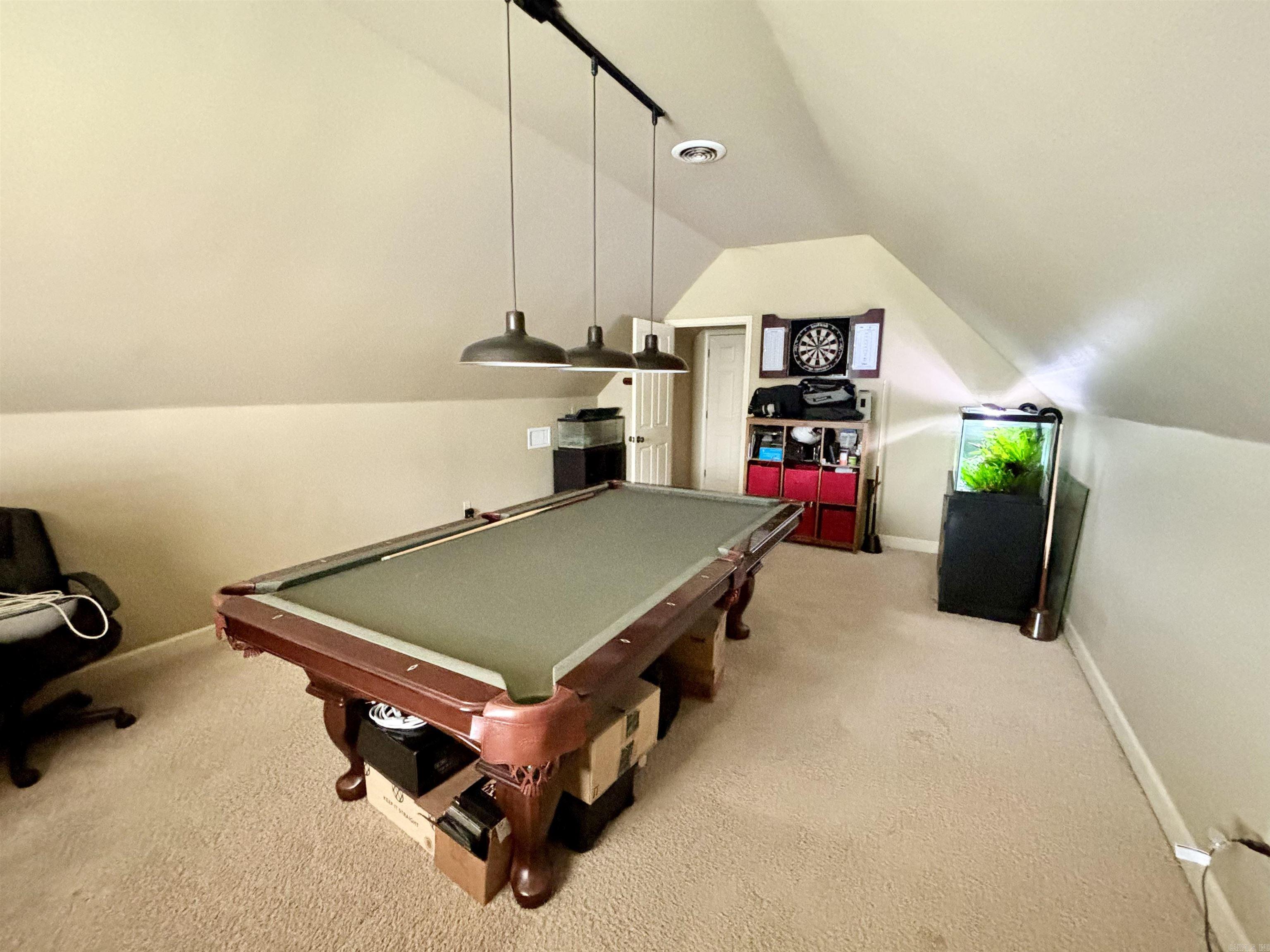 SHADOW CREEK - Residential