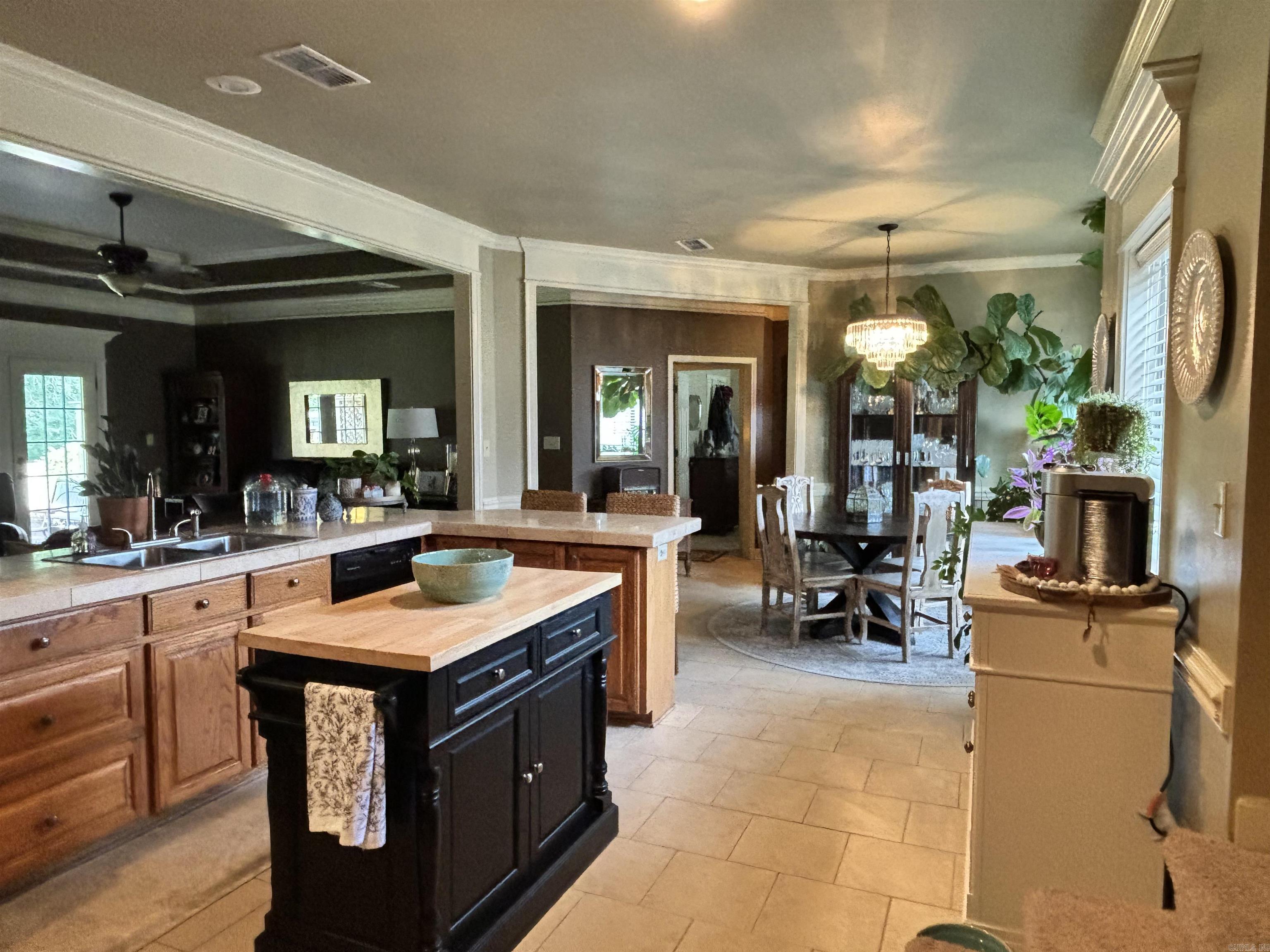 SHADOW CREEK - Residential