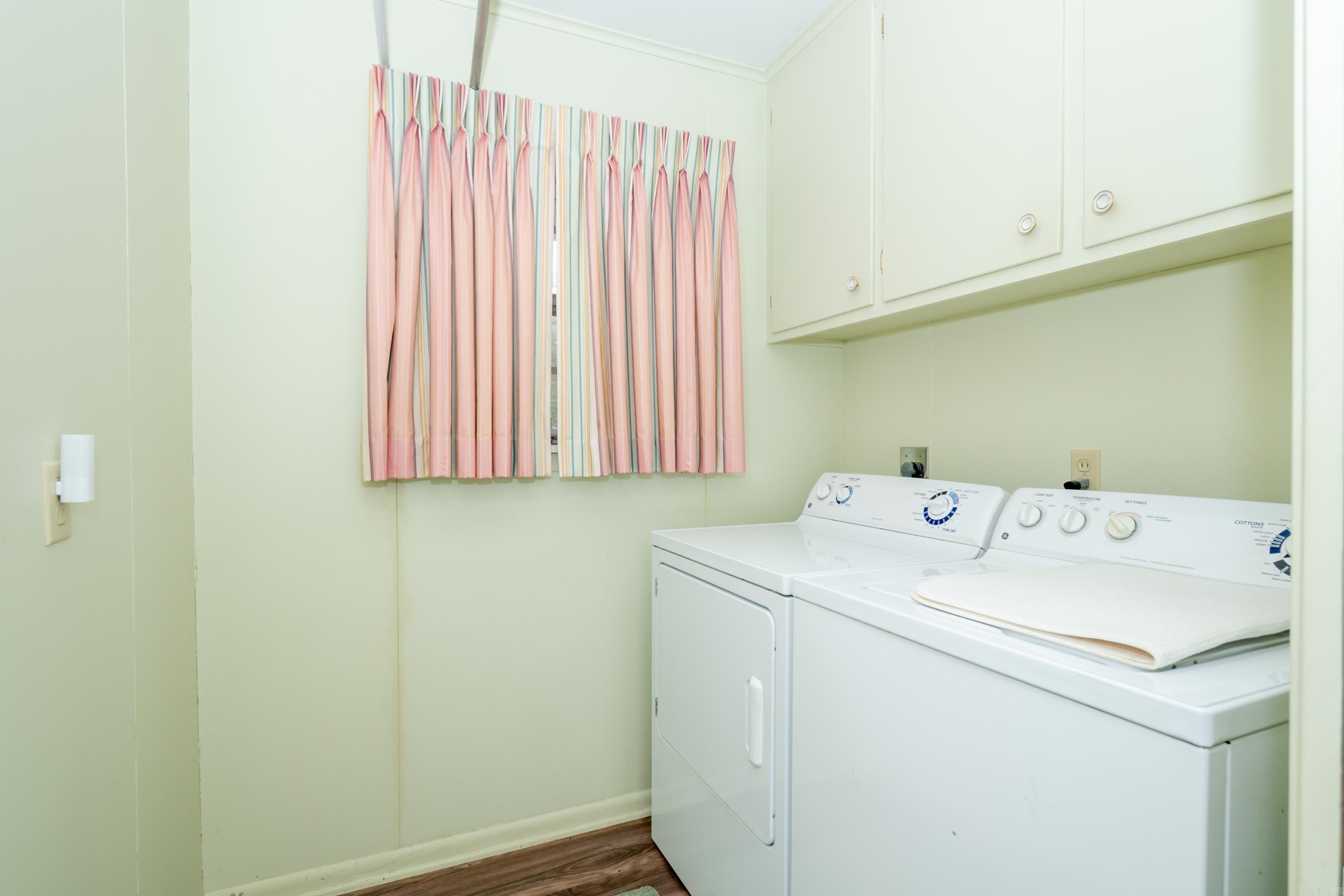 BRENTWOOD - Residential