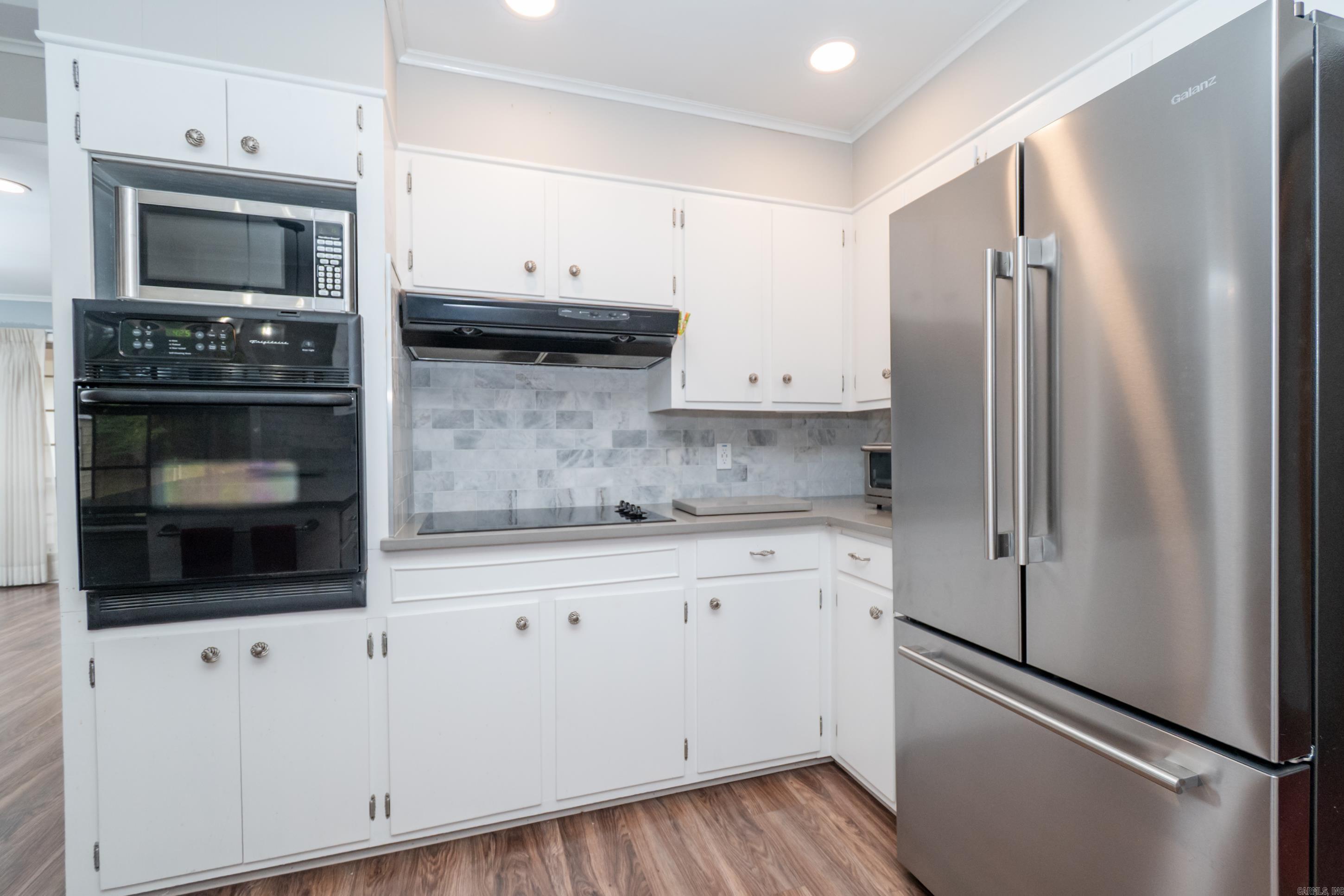 BRENTWOOD - Residential