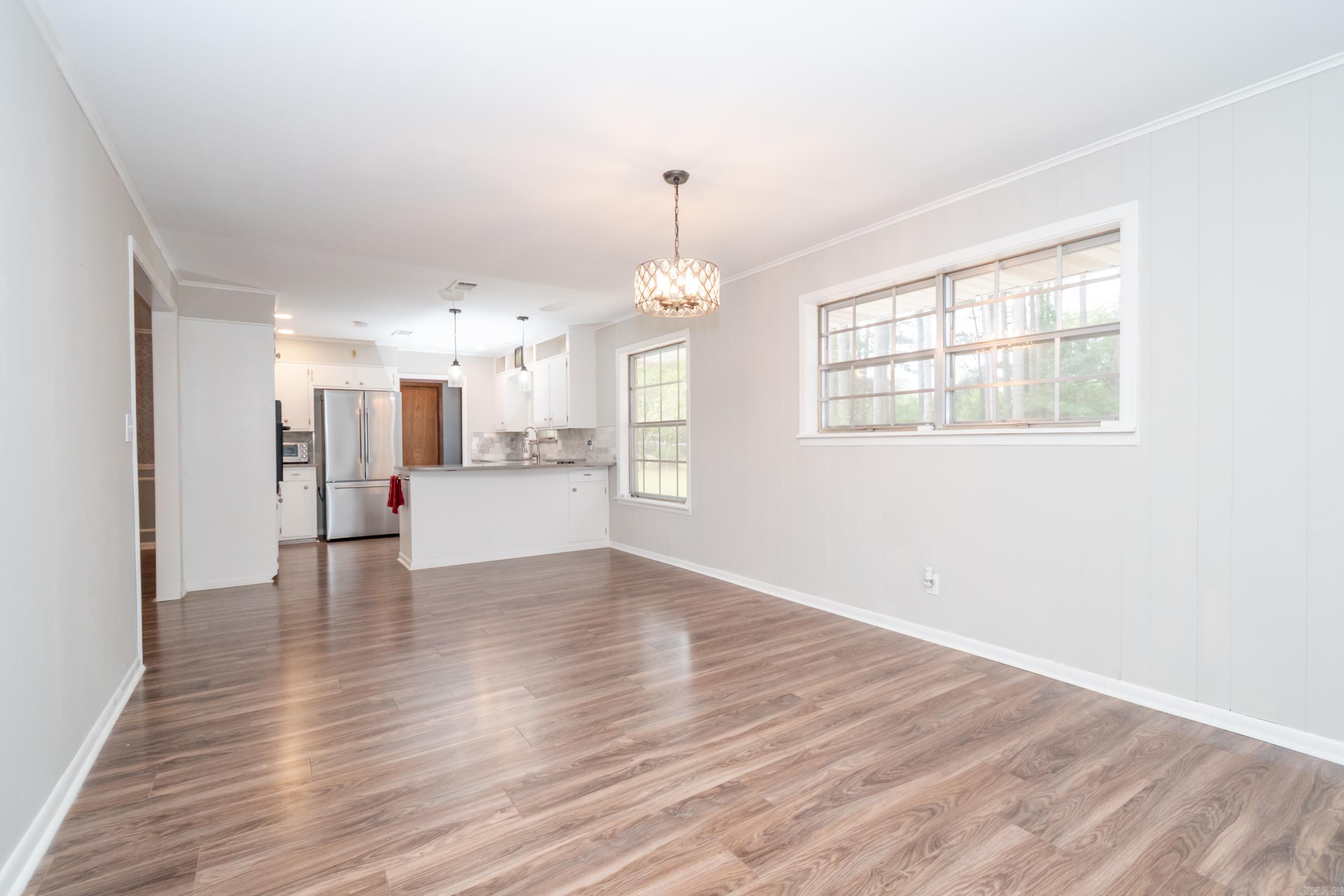 BRENTWOOD - Residential