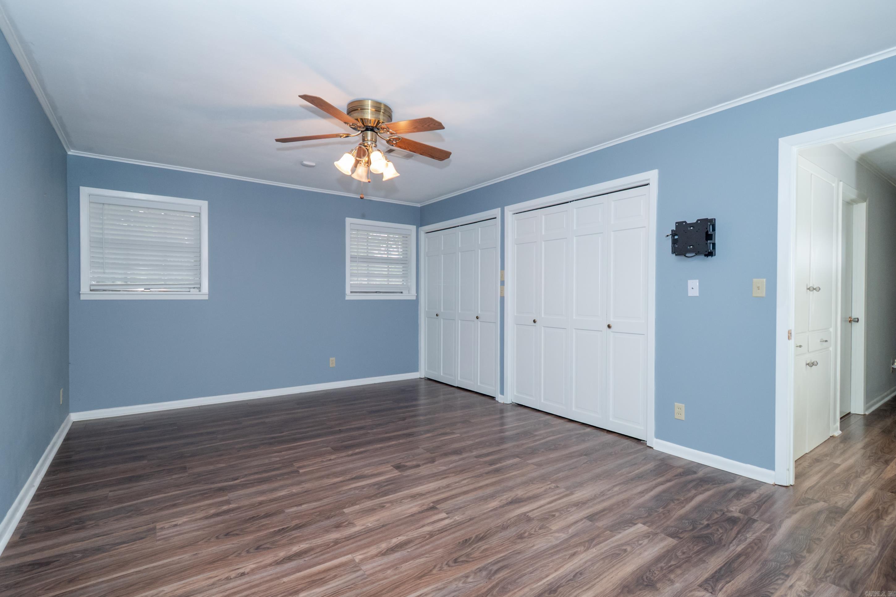 BRENTWOOD - Residential