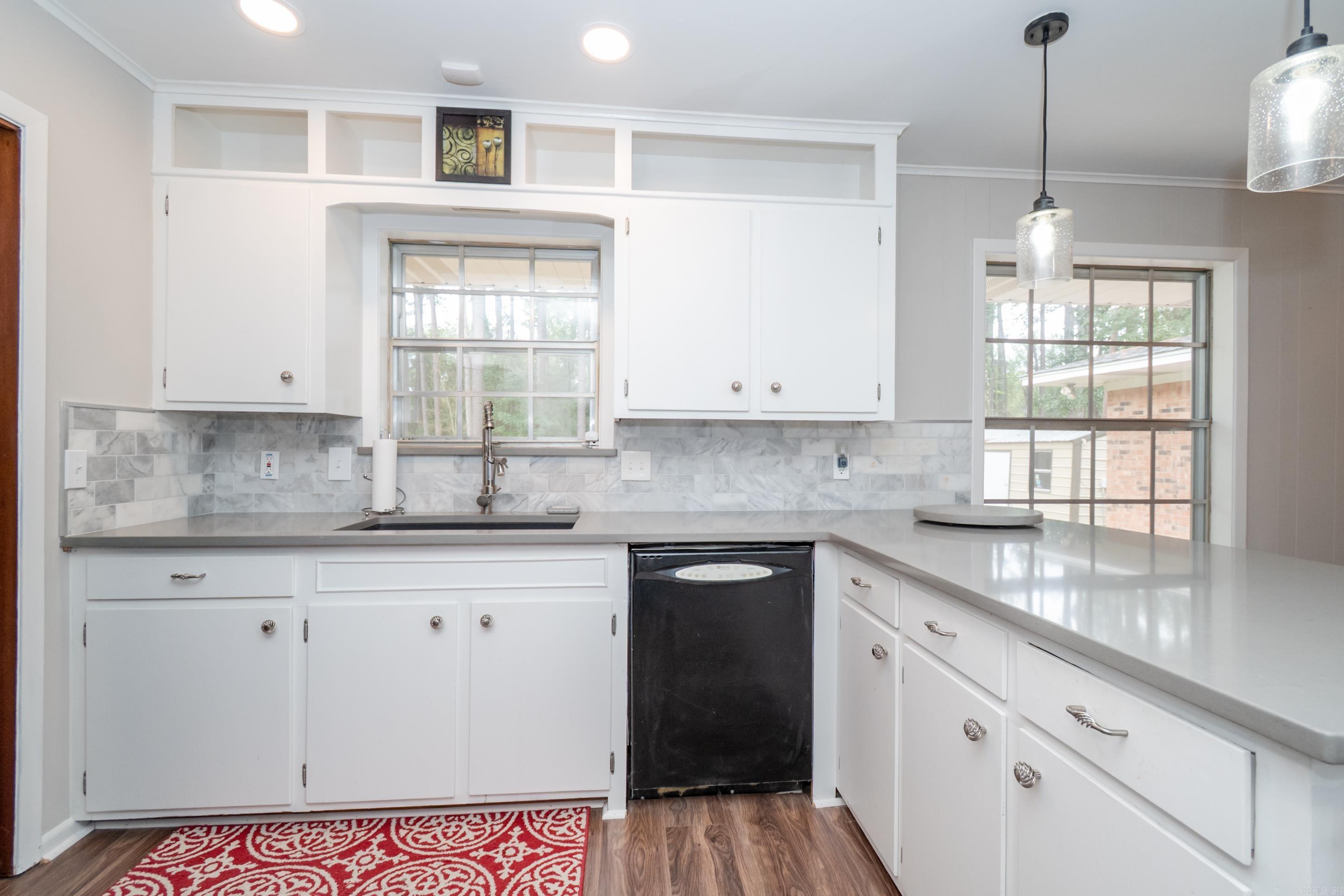 BRENTWOOD - Residential