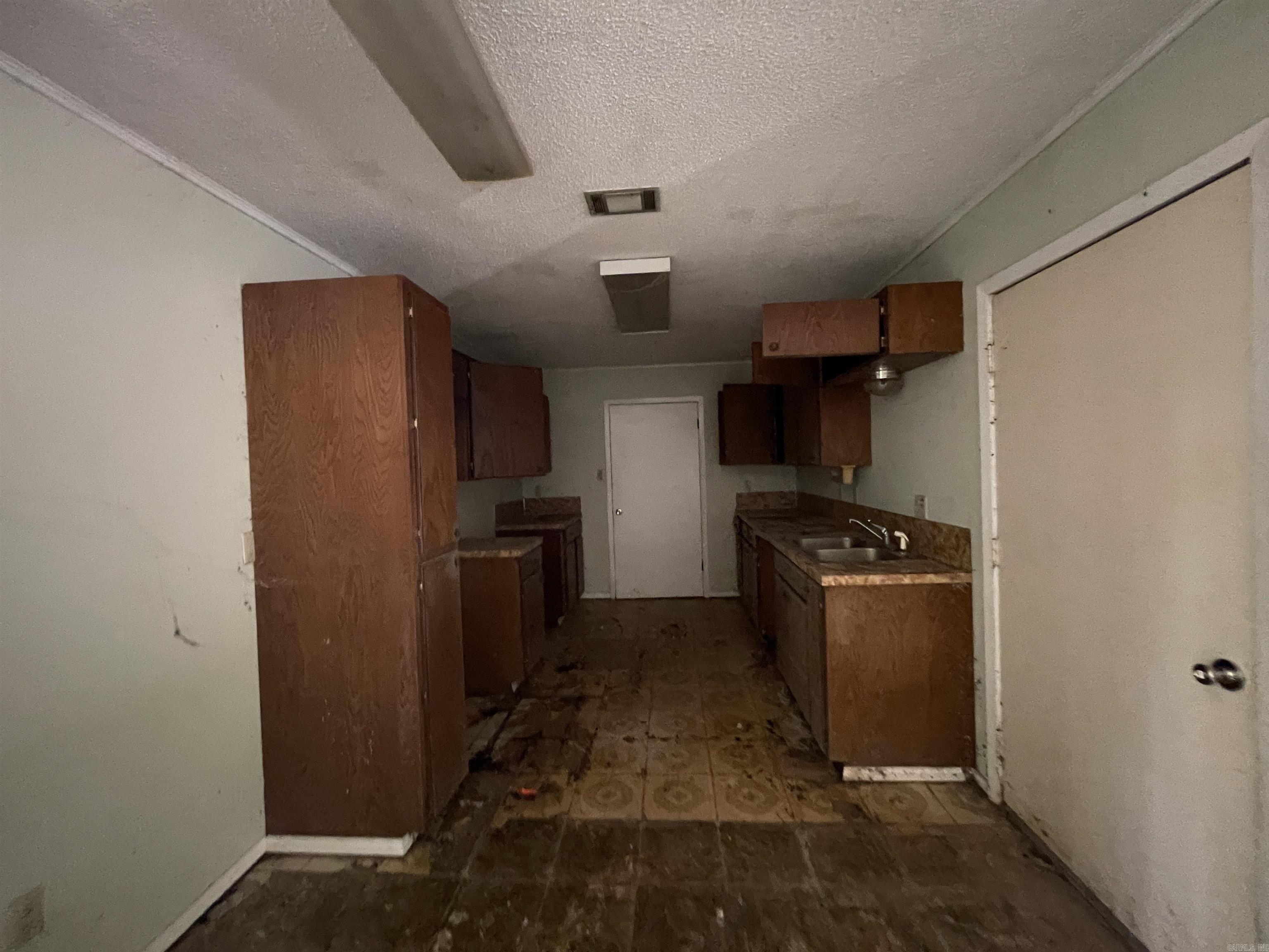 DESOTO TERRACE - Residential