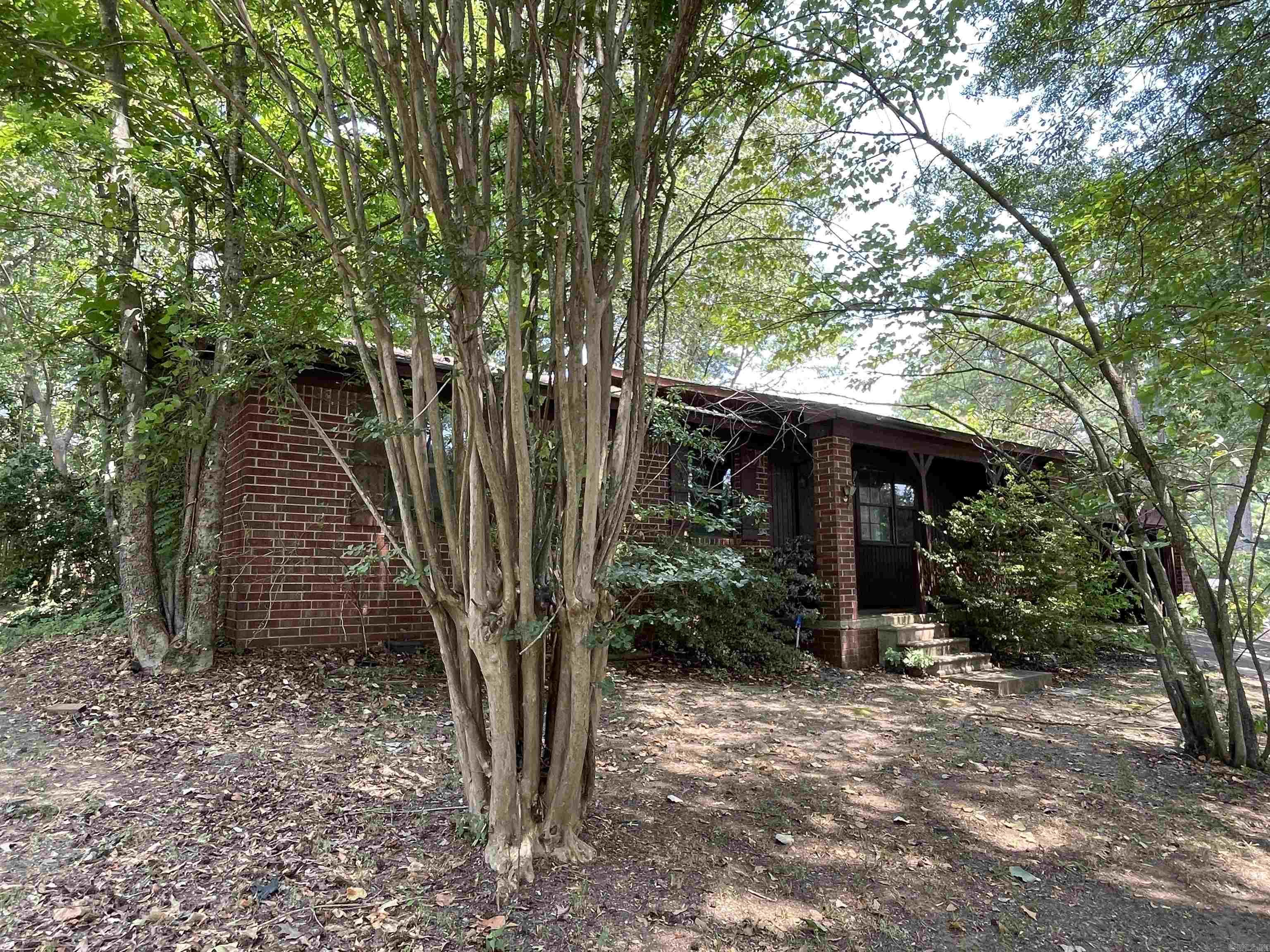 DESOTO TERRACE - Residential