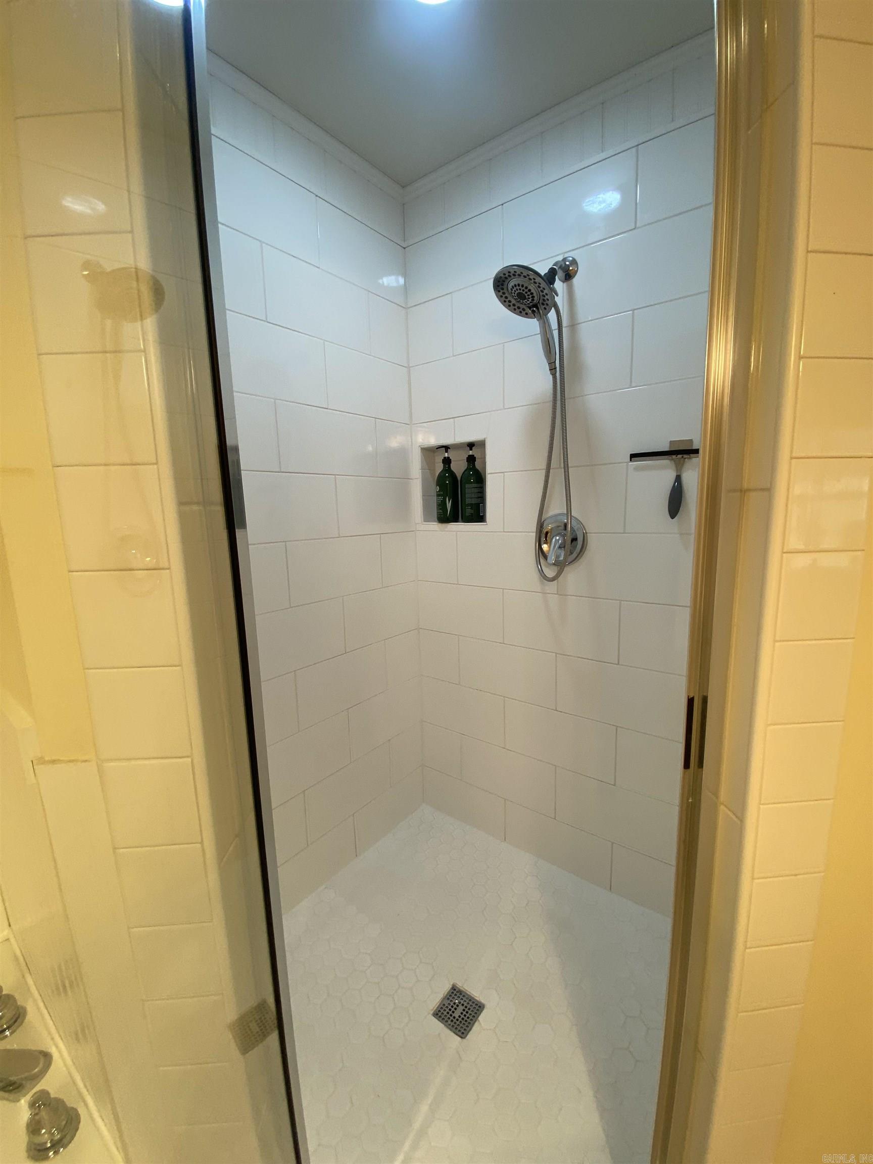 EMERALD VALLEY - Residential