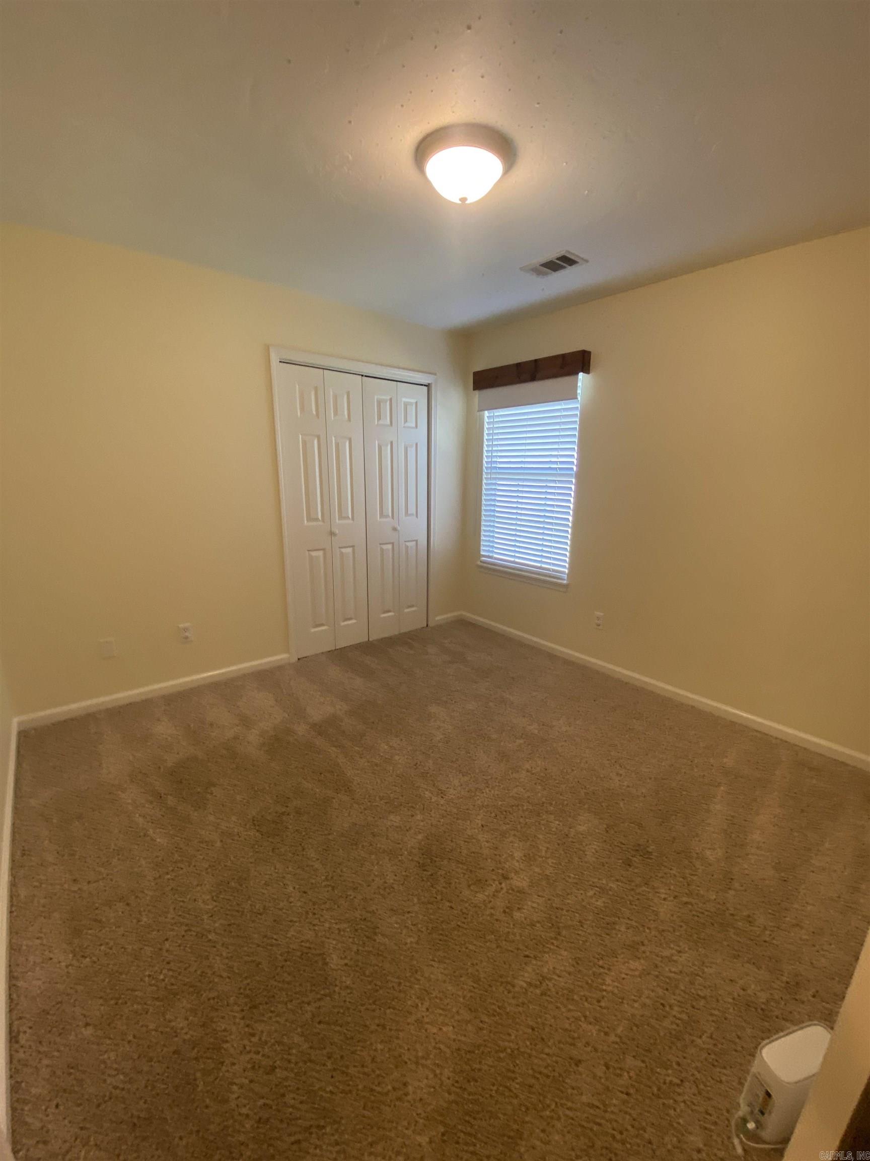 EMERALD VALLEY - Residential