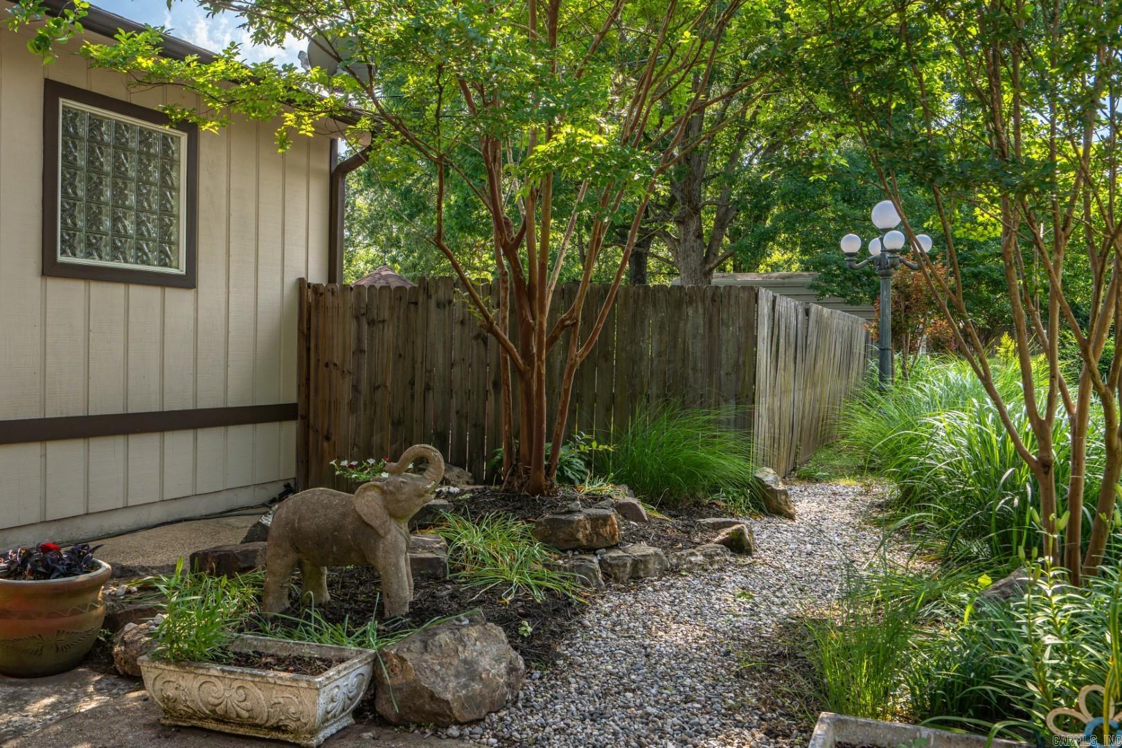 ASTRONAUT - Residential