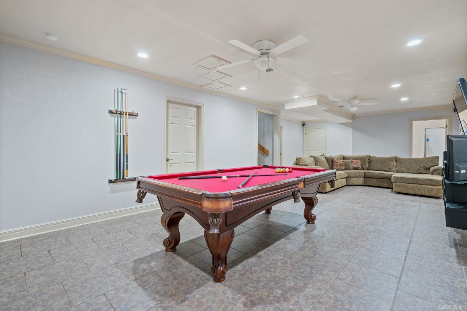 ASTRONAUT - Residential