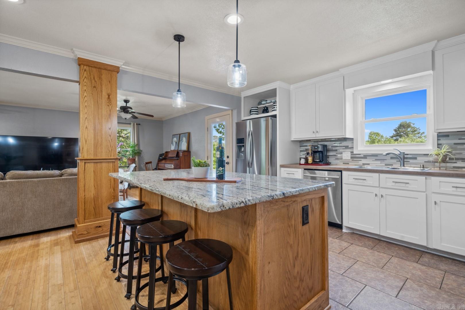 ASTRONAUT - Residential