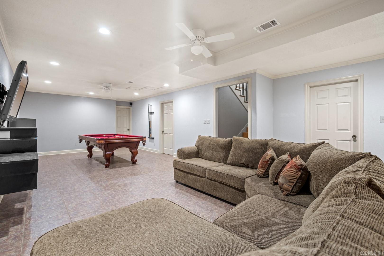 ASTRONAUT - Residential