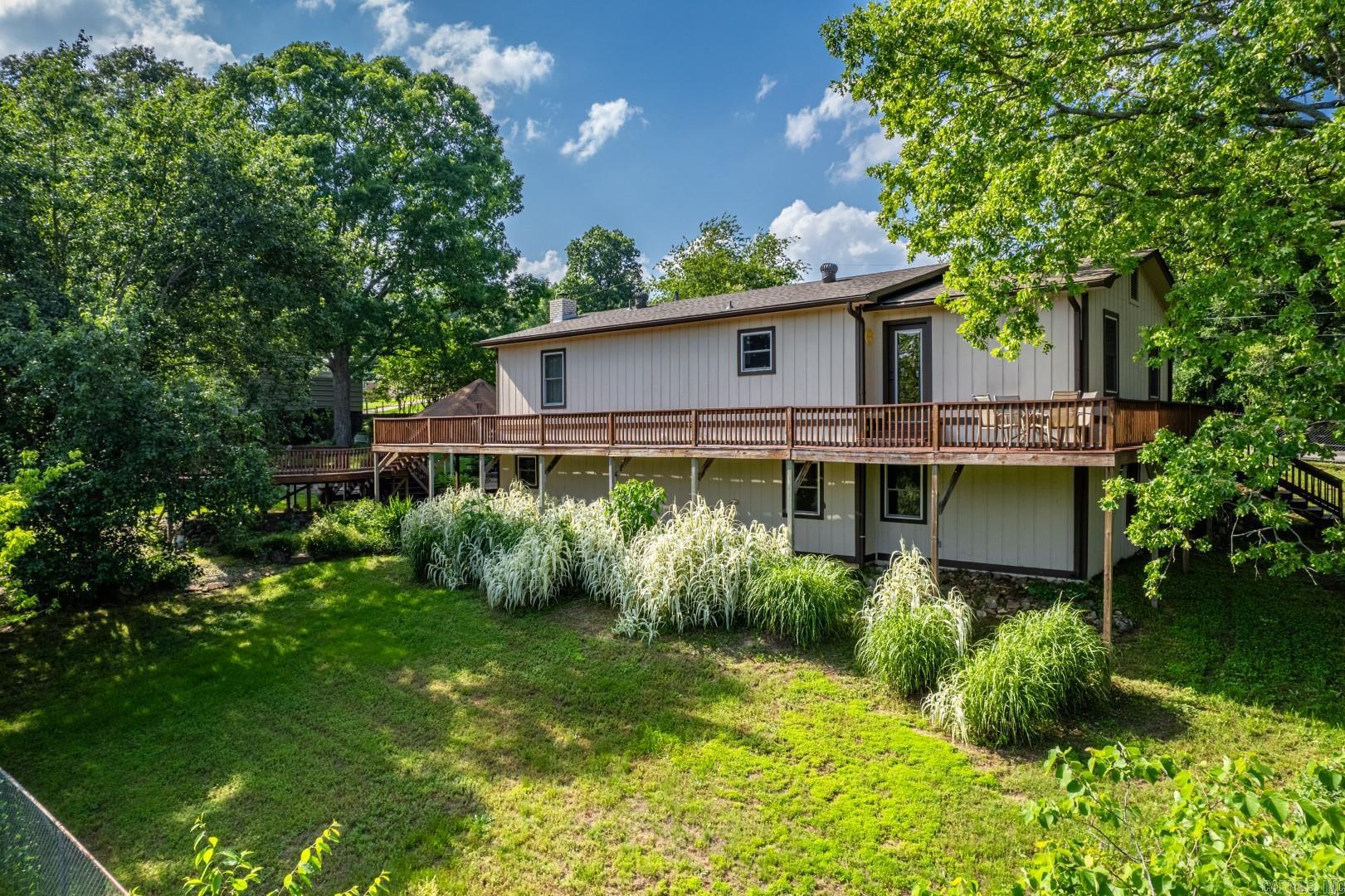 ASTRONAUT - Residential