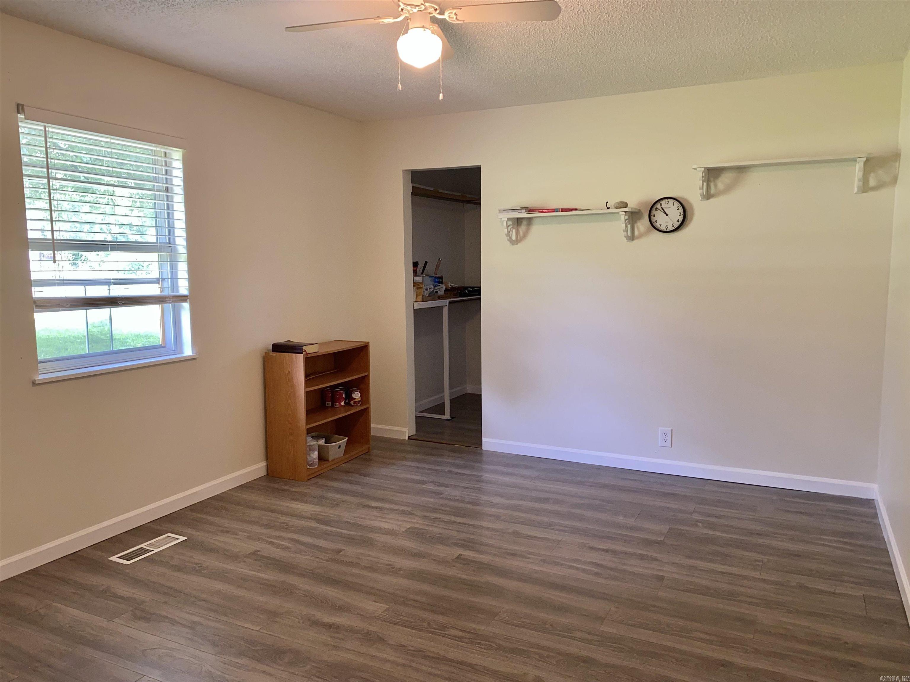 GREEN VALLEY ACRES - Residential