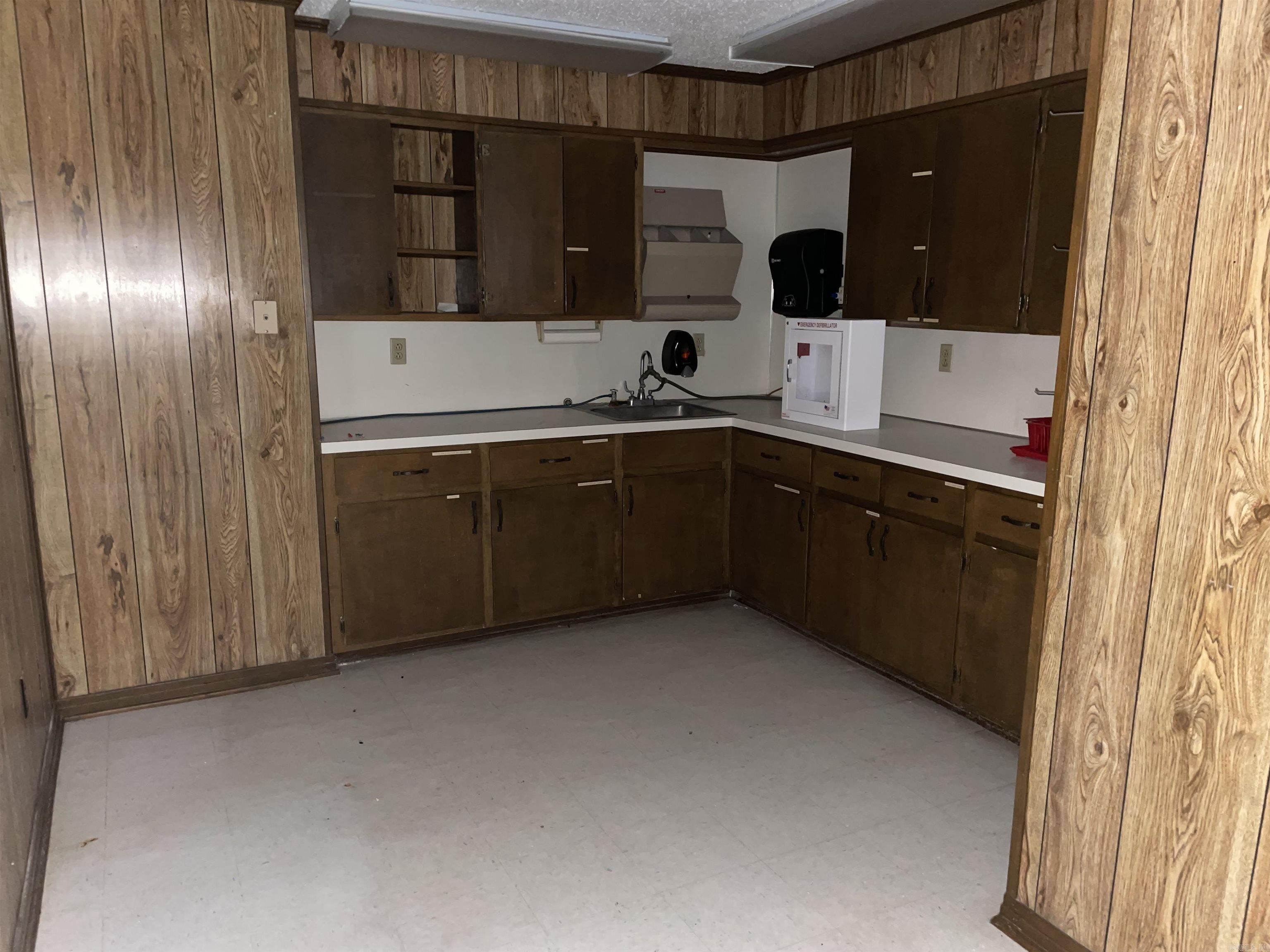 Desha County - Commercial Sale