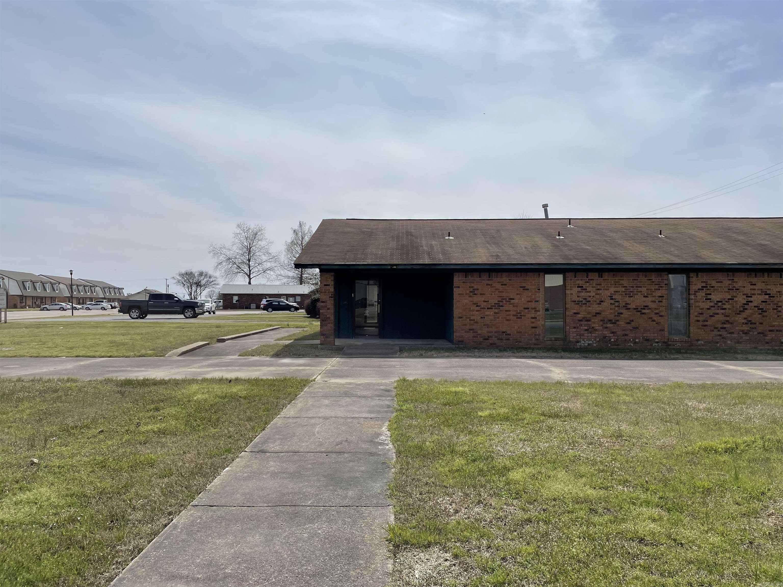 Desha County - Commercial Sale